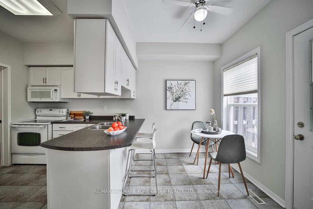 Photo 11 of 95 John West Way, Aurora, Bayview Wellington — HOMEH
