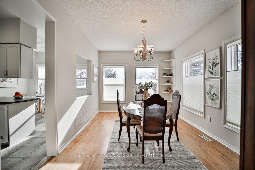 Photo 16 of 95 John West Way, Aurora, Bayview Wellington — HOMEH