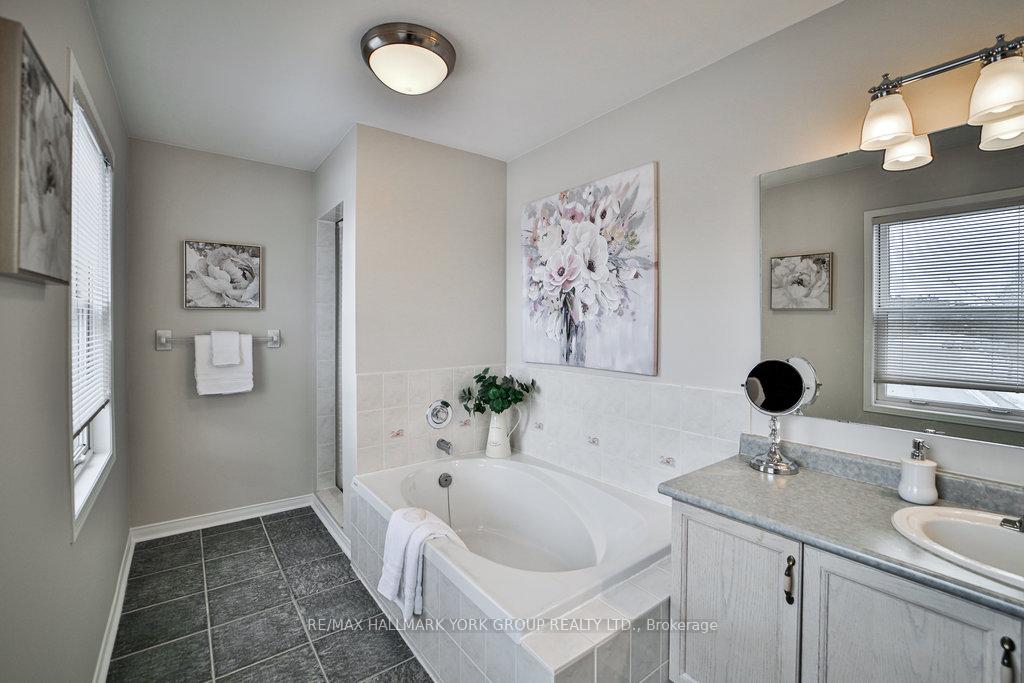 Photo 26 of 95 John West Way, Aurora, Bayview Wellington — HOMEH