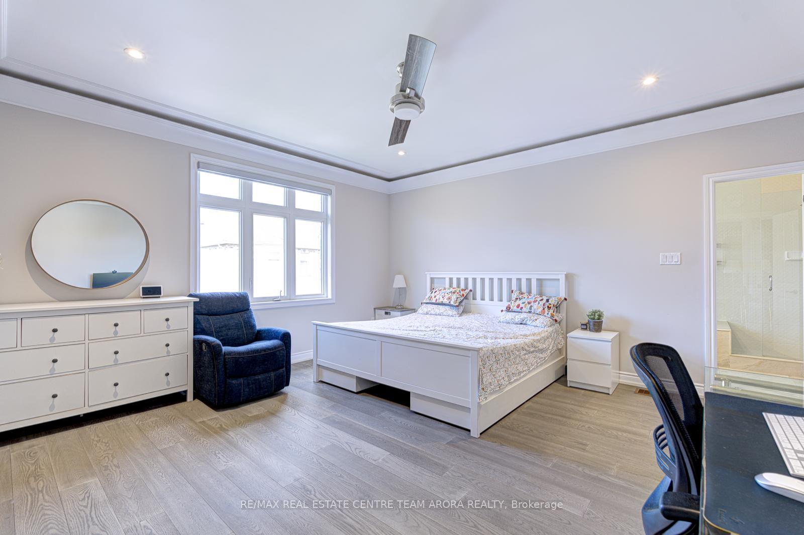 Photo 10 of 43 Elysian Fields Circle, Brampton, Bram West — HOMEH