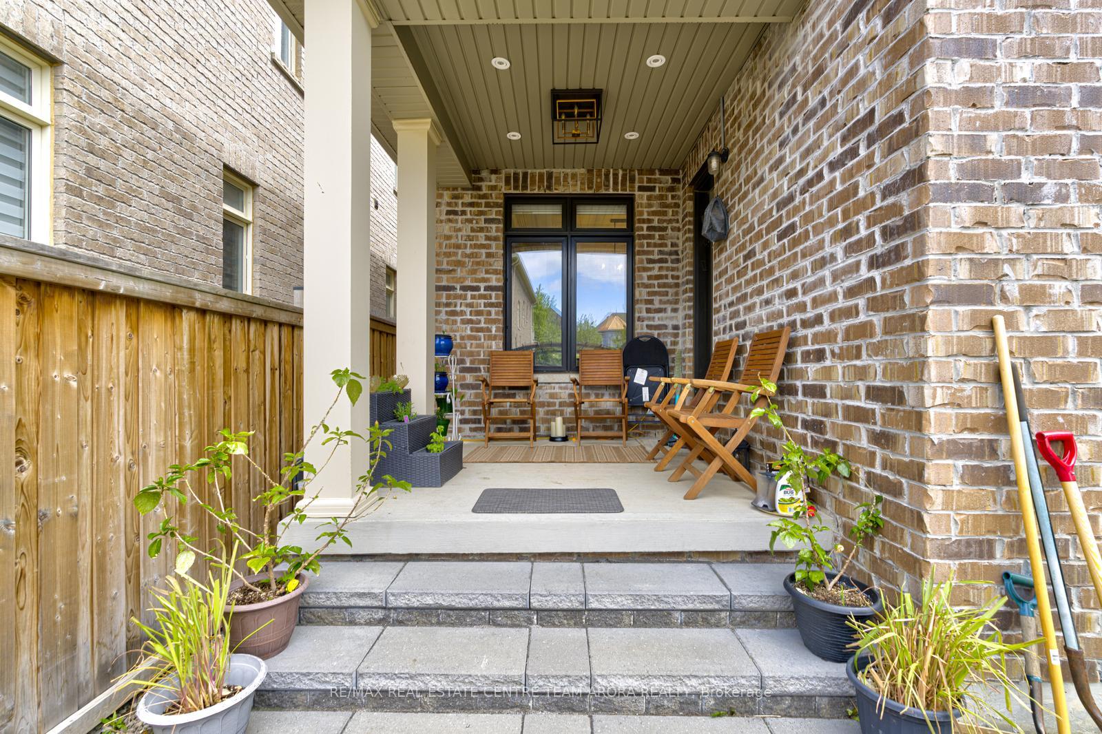 Photo 31 of 43 Elysian Fields Circle, Brampton, Bram West — HOMEH