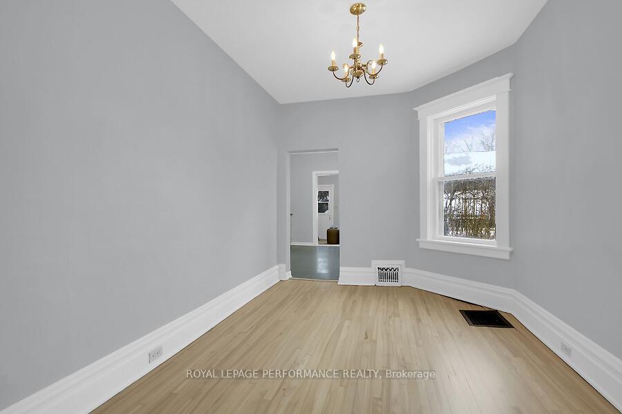 Photo 10 of 108 Grove Avenue, Ottawa, Old Ottawa South — HOMEH