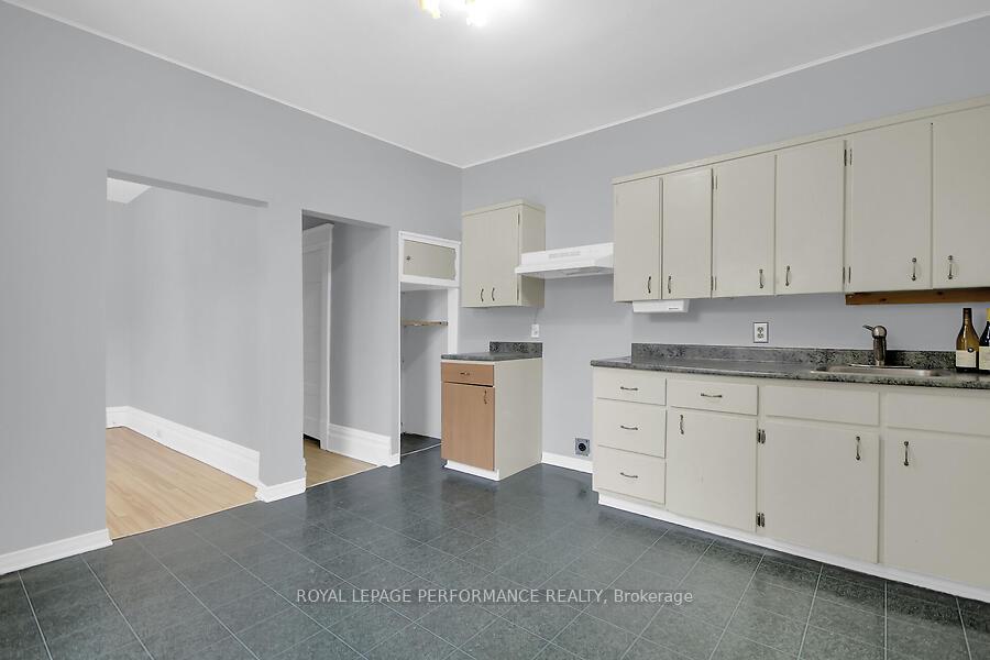 Photo 14 of 108 Grove Avenue, Ottawa, Old Ottawa South — HOMEH