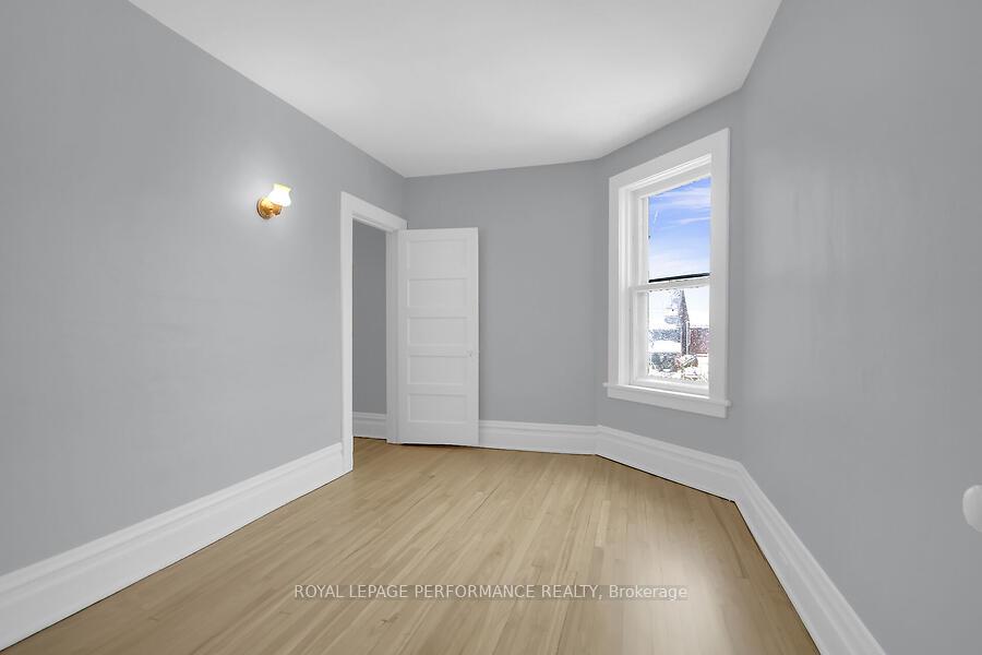 Photo 27 of 108 Grove Avenue, Ottawa, Old Ottawa South — HOMEH