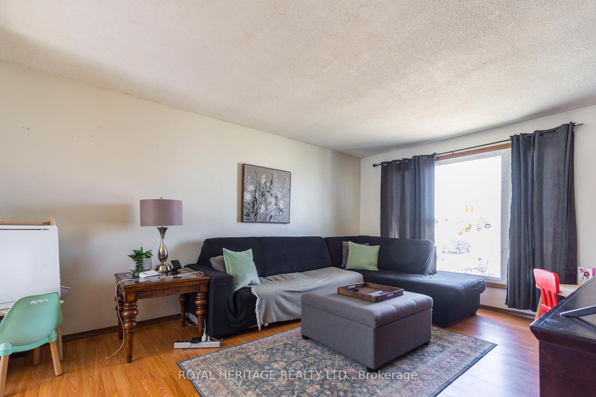 Photo 5 of 15 Elgin Street W, Brighton — HOMEH