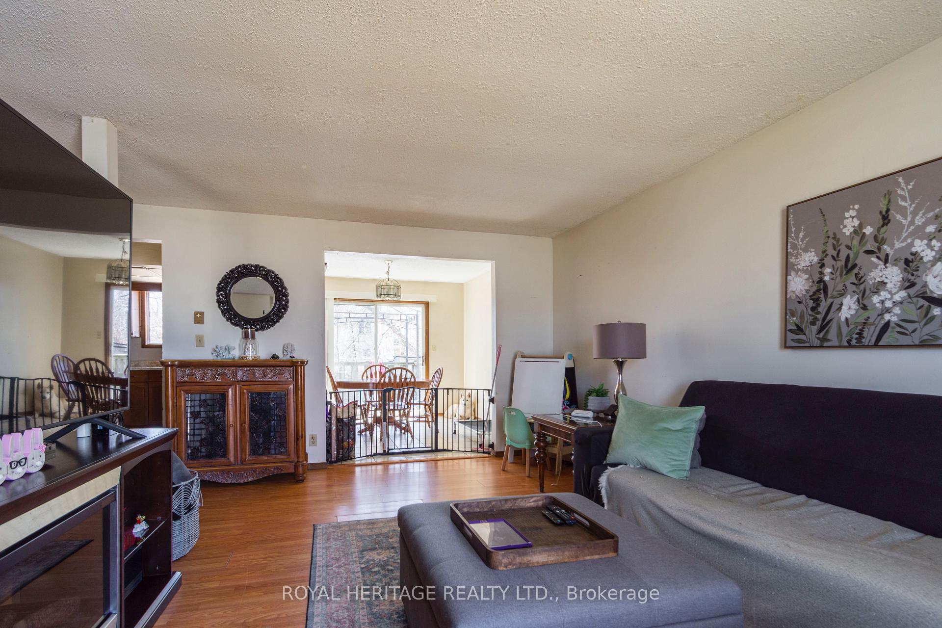 Photo 7 of 15 Elgin Street W, Brighton — HOMEH