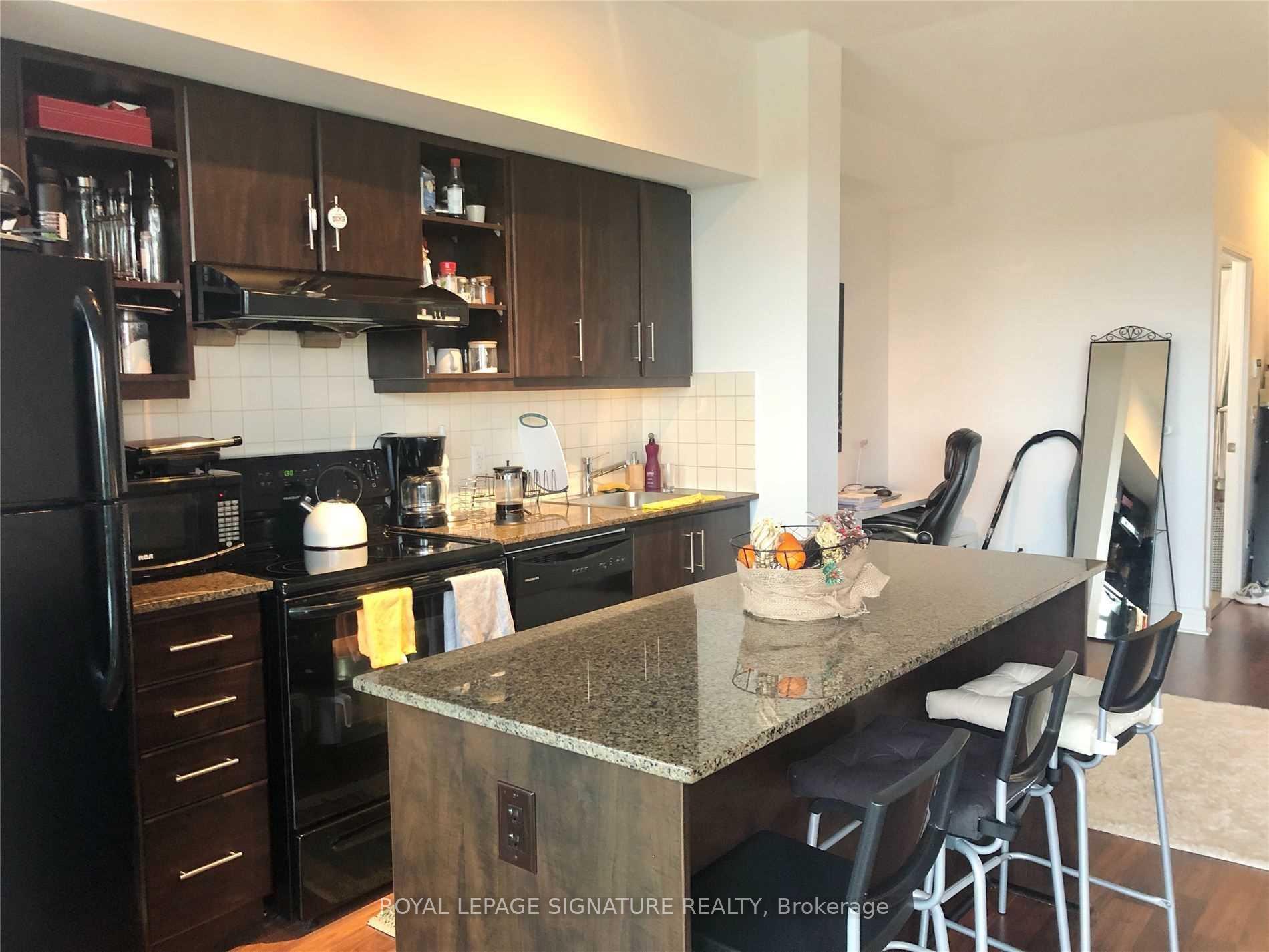 Photo 4 of Unit 603, 35 Brian Peck Crescent, Toronto, Leaside — HOMEH