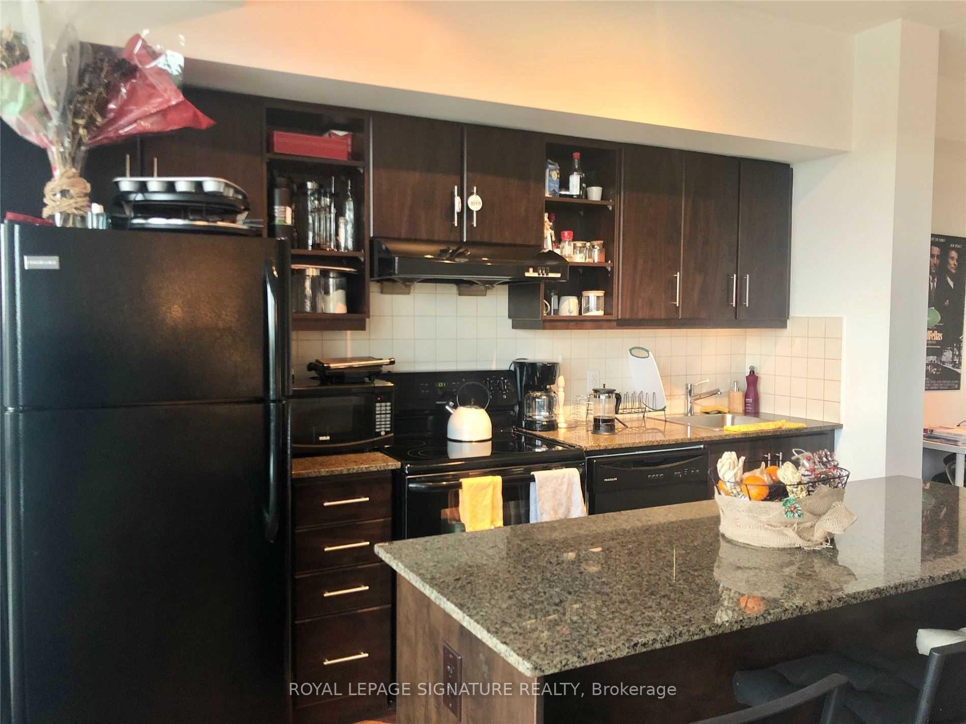 Photo 8 of Unit 603, 35 Brian Peck Crescent, Toronto, Leaside — HOMEH