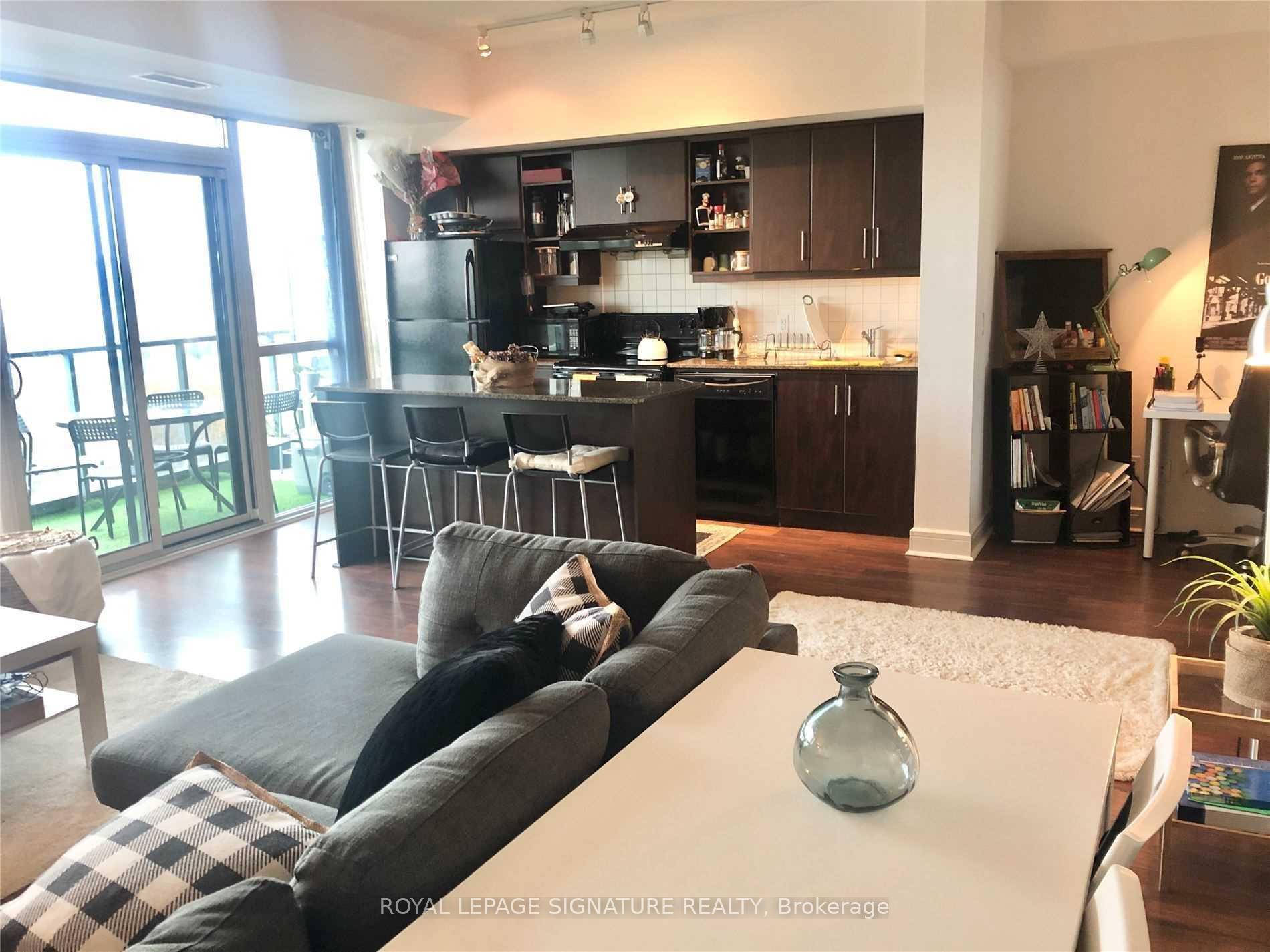 Photo 12 of Unit 603, 35 Brian Peck Crescent, Toronto, Leaside — HOMEH