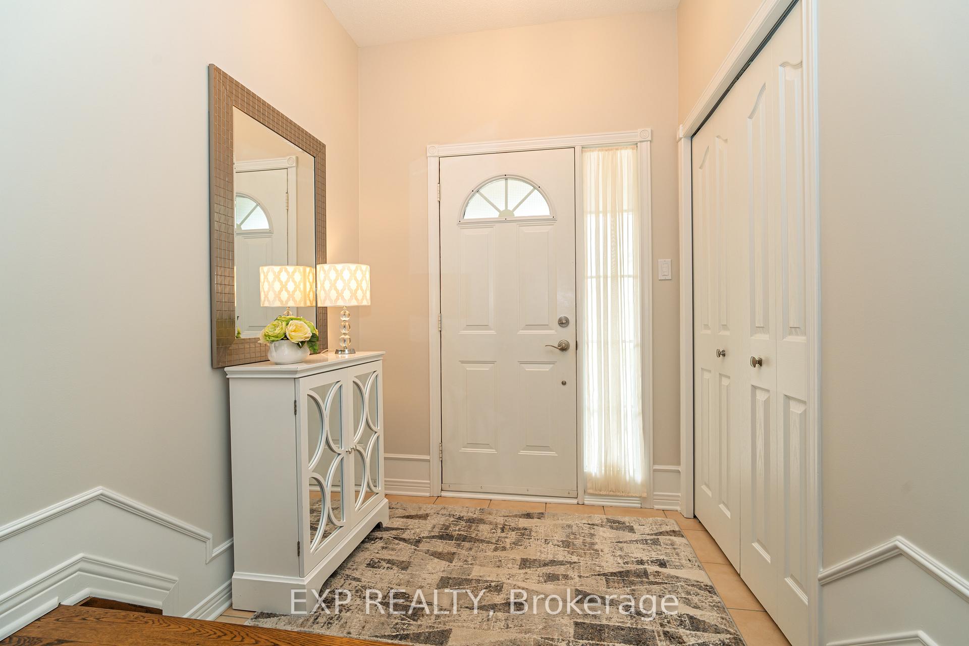 Photo 2 of 993 Red Spruce Street, Ottawa, Riverside South/Gloucester Glen — HOMEH