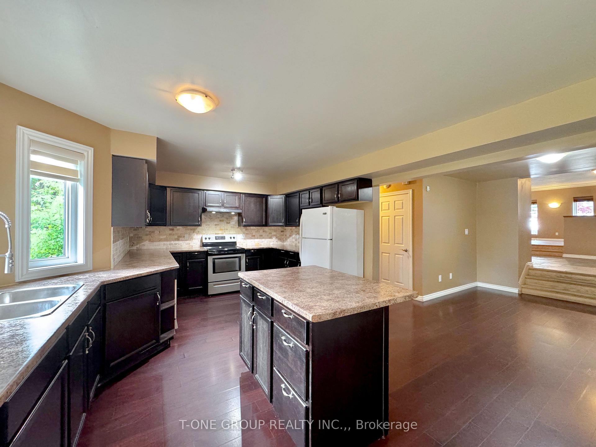 Photo 12 of 202 Cox Mill Road, Barrie, Painswick North — HOMEH