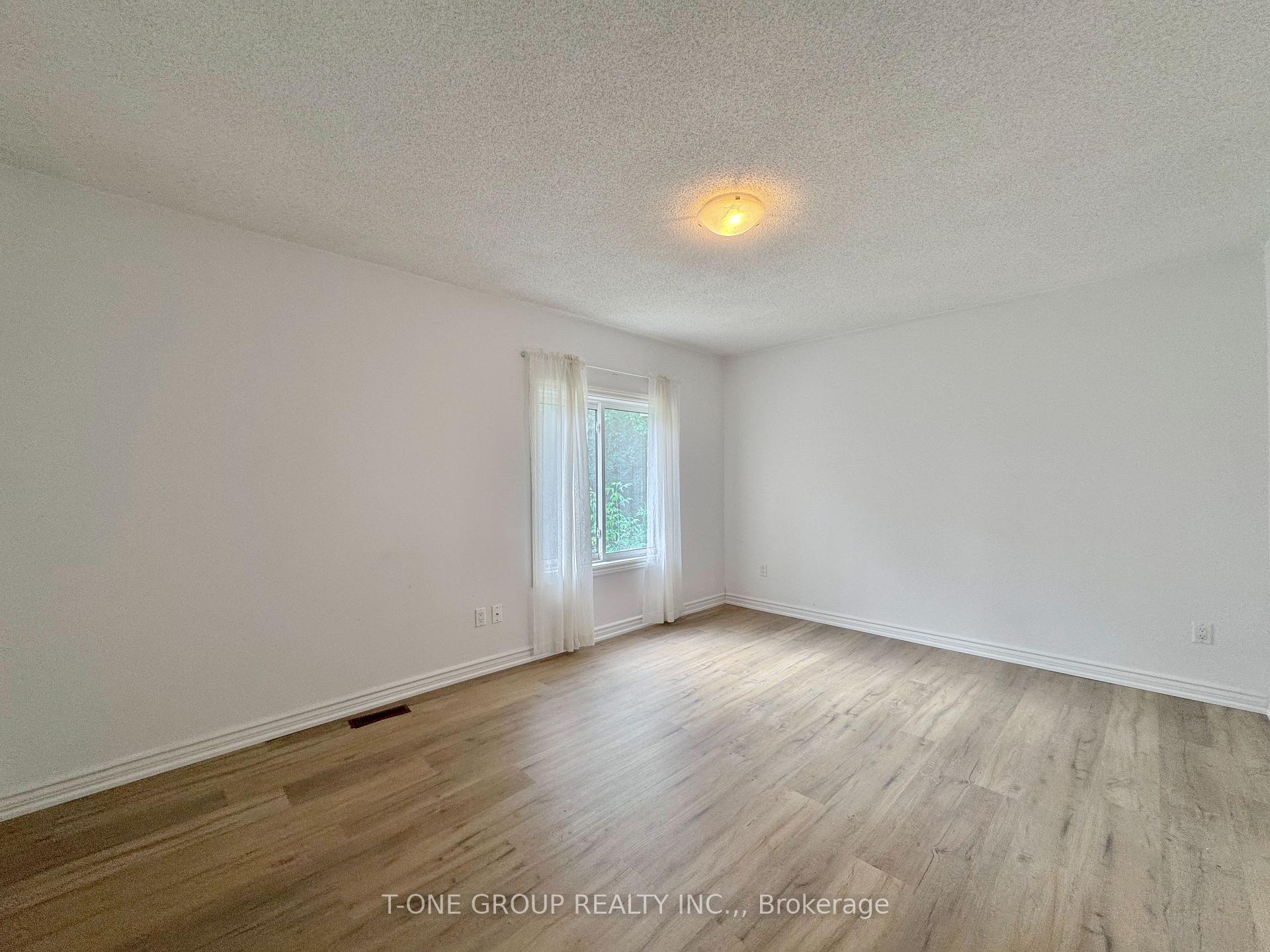 Photo 23 of 202 Cox Mill Road, Barrie, Painswick North — HOMEH