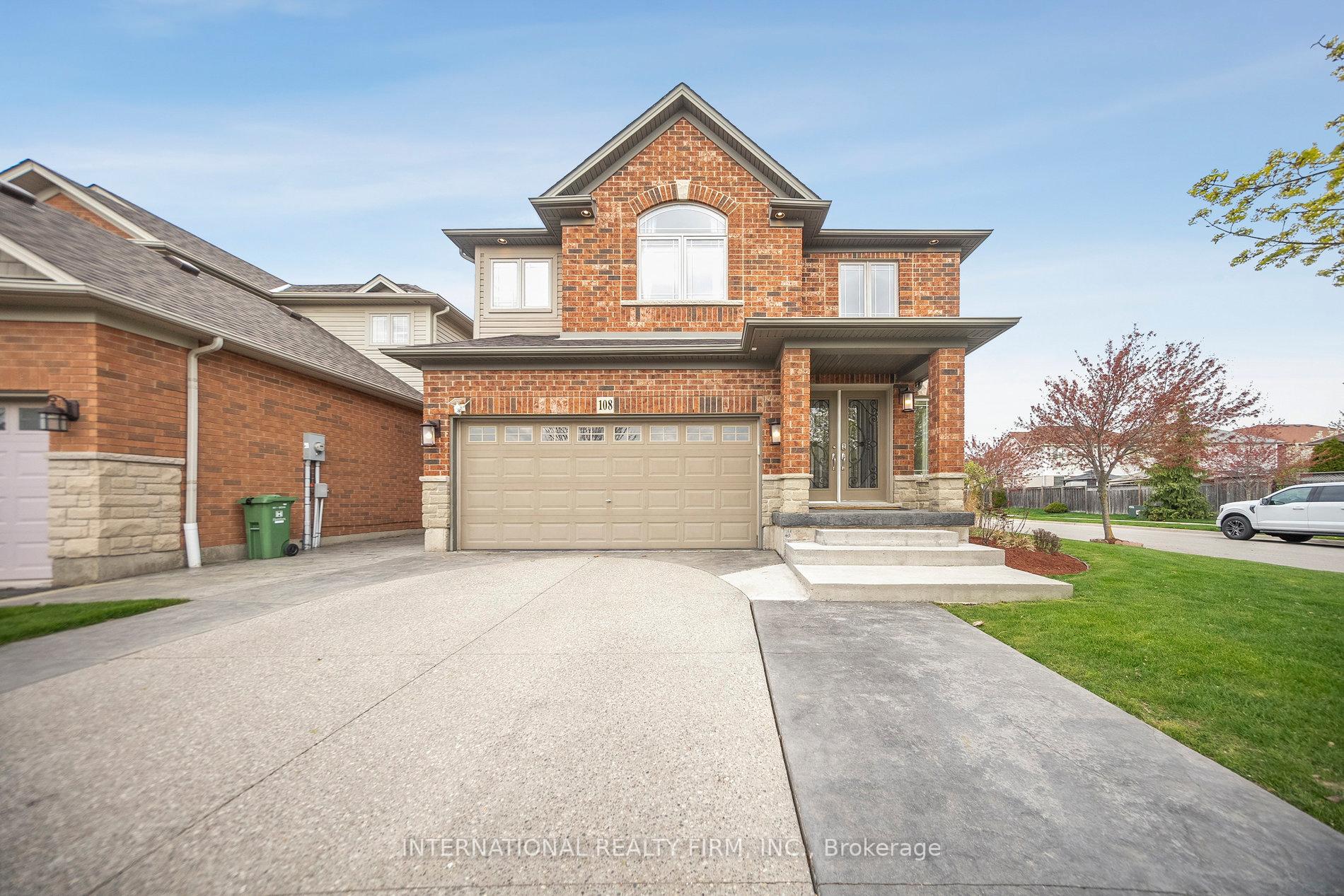 Front of 108 Great Oak Trail