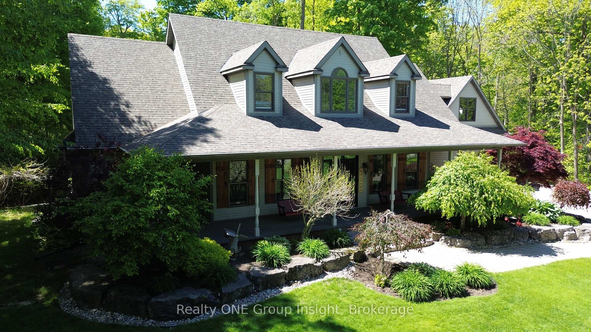 Photo 2 of 652 Westbrook Road, Hamilton, Rural Glanbrook — HOMEH