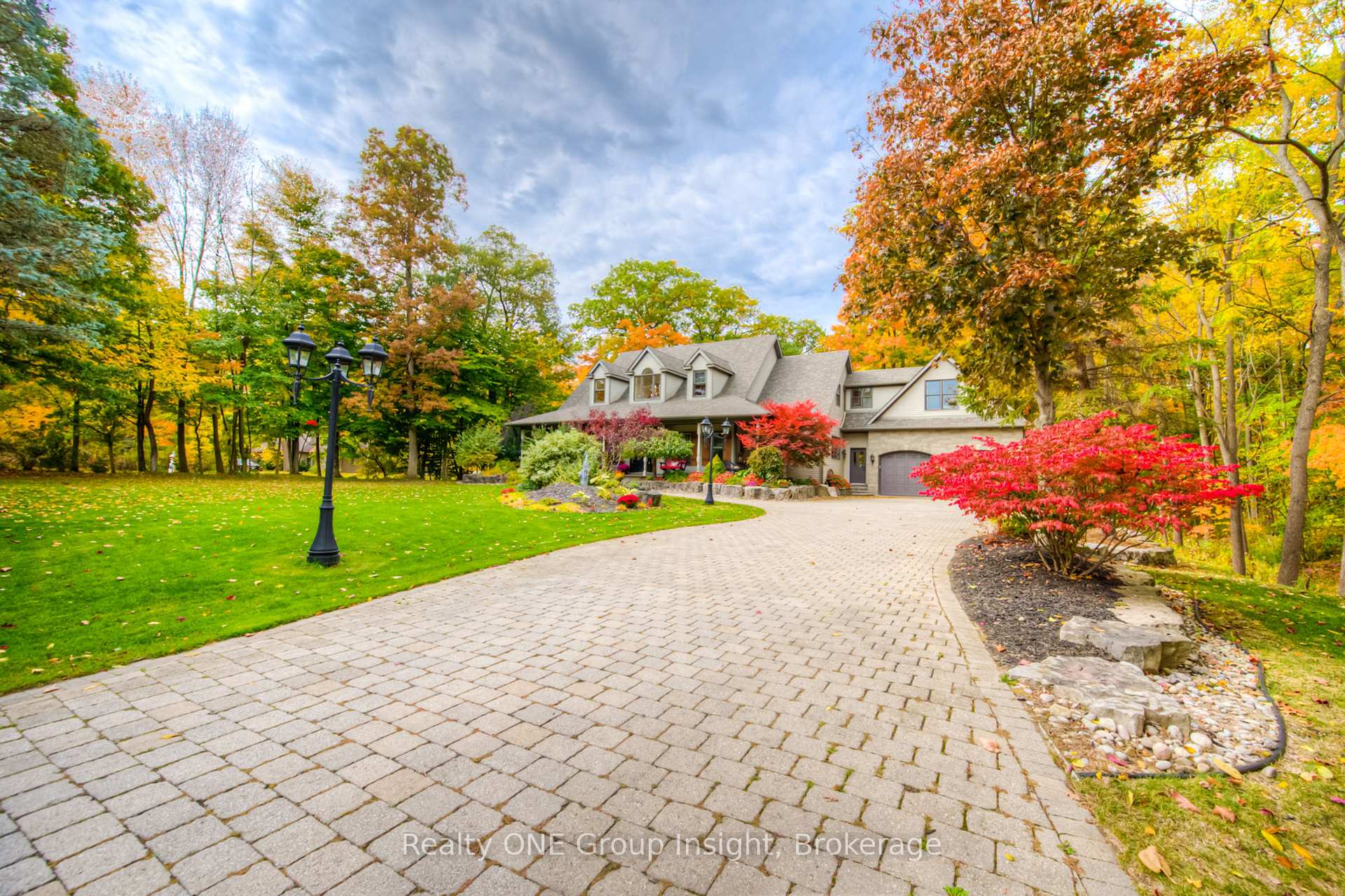 Photo 4 of 652 Westbrook Road, Hamilton, Rural Glanbrook — HOMEH