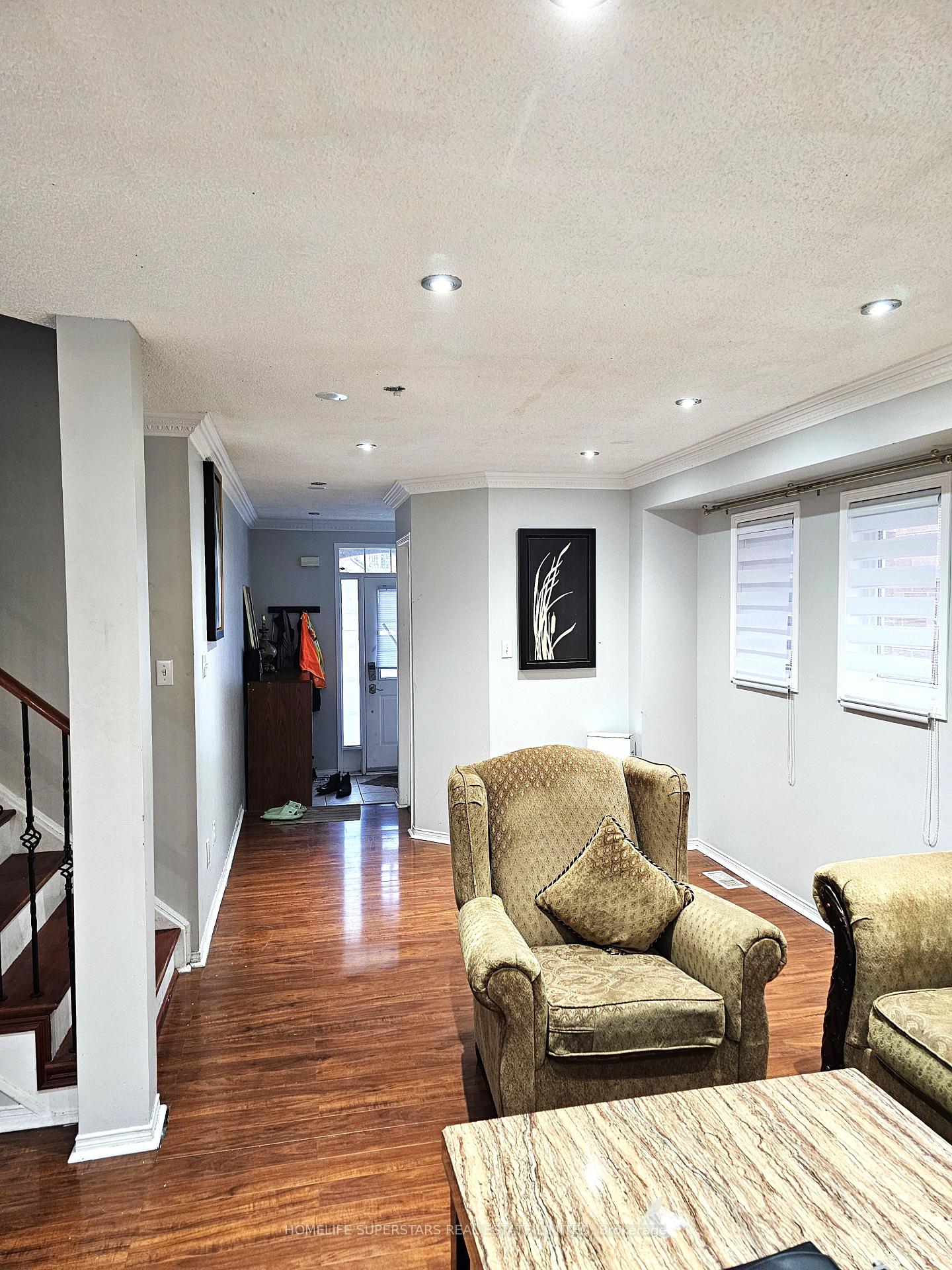 Photo 9 of 64 Mccrimmon Drive, Brampton, Fletcher's Meadow — HOMEH