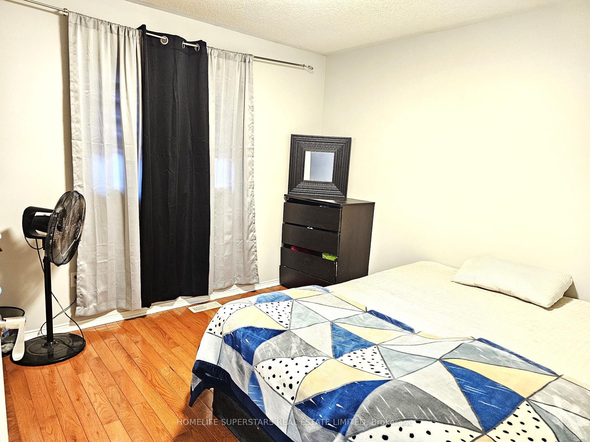 Photo 13 of 64 Mccrimmon Drive, Brampton, Fletcher's Meadow — HOMEH
