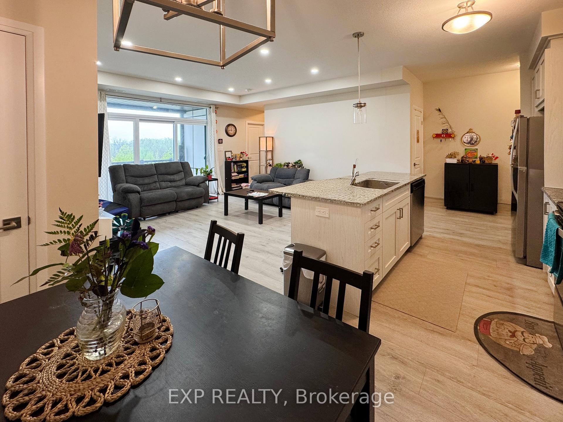 Photo 4 of Unit 3I, 155 Thomas Slee Drive, Kitchener — HOMEH