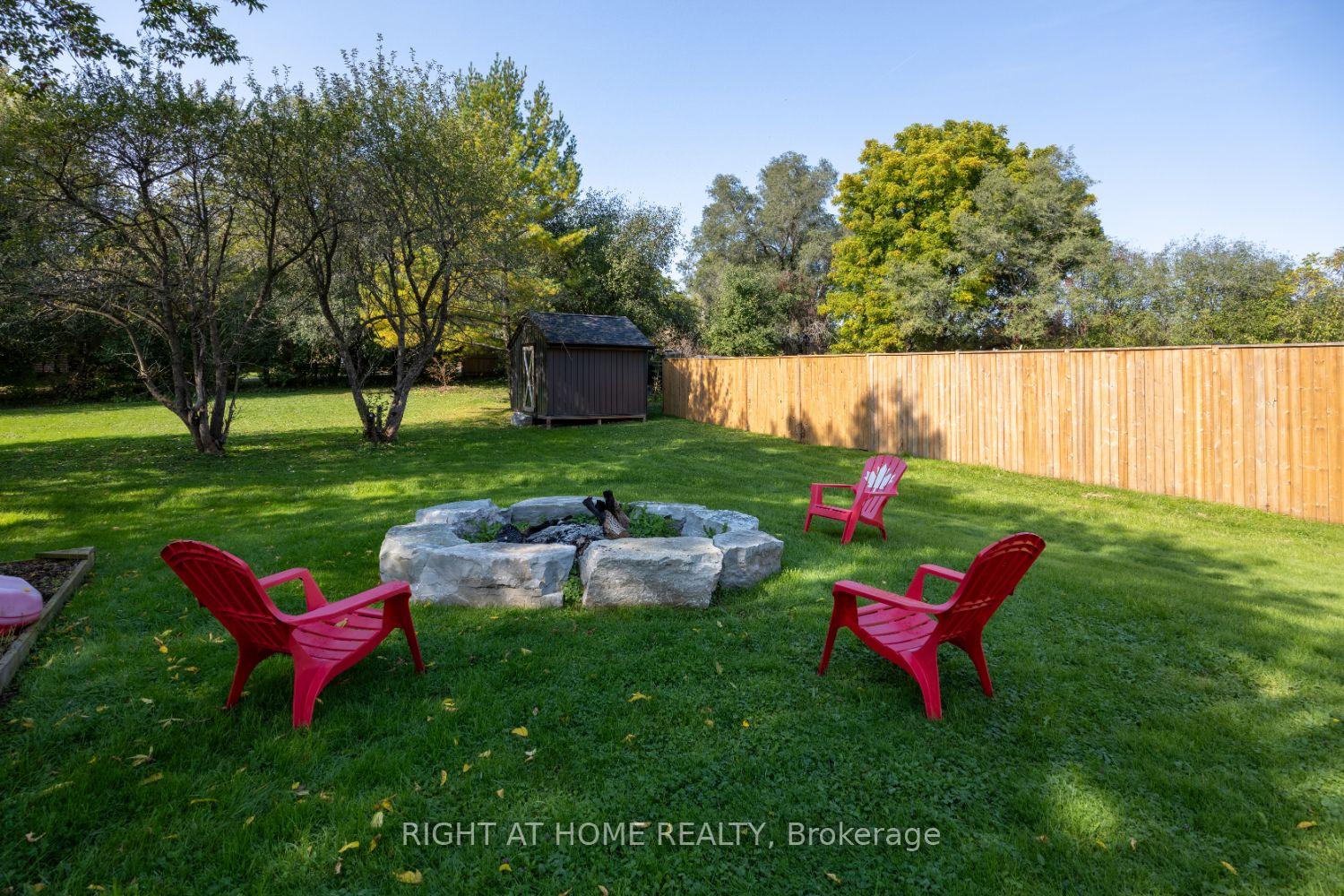 Photo 13 of 420 Parkhill Road E, Douro-Dummer — HOMEH