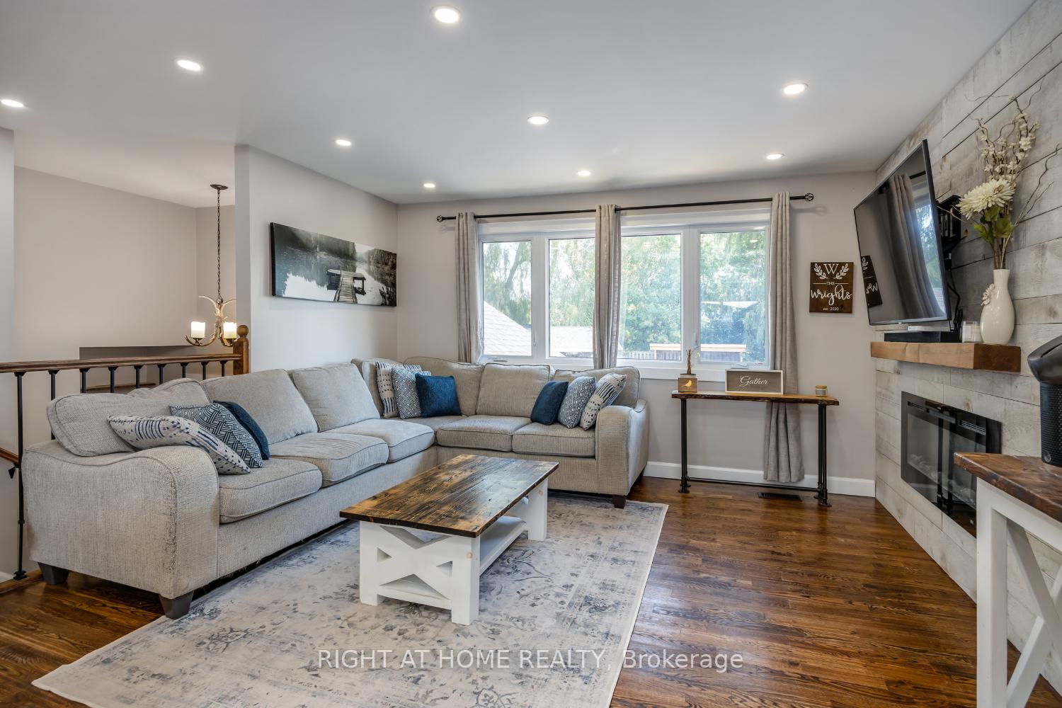 Photo 15 of 420 Parkhill Road E, Douro-Dummer — HOMEH