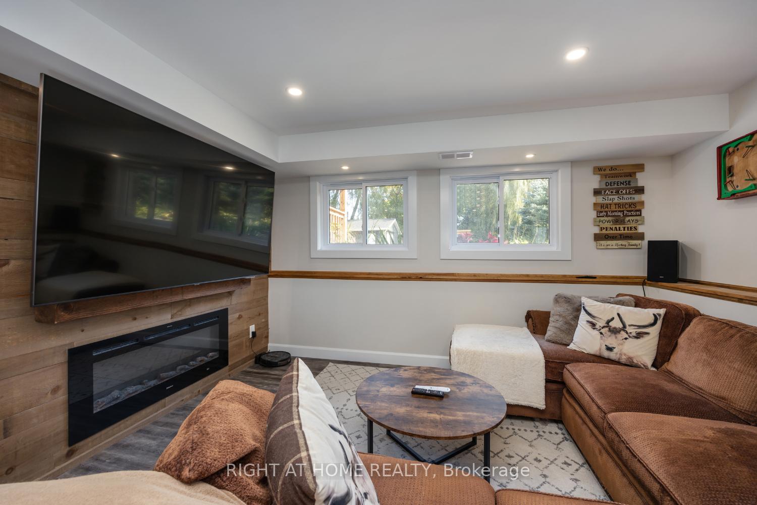 Photo 32 of 420 Parkhill Road E, Douro-Dummer — HOMEH