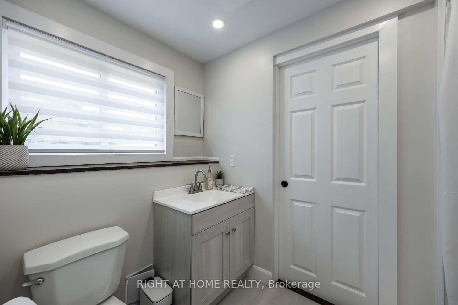 Photo 37 of 420 Parkhill Road E, Douro-Dummer — HOMEH