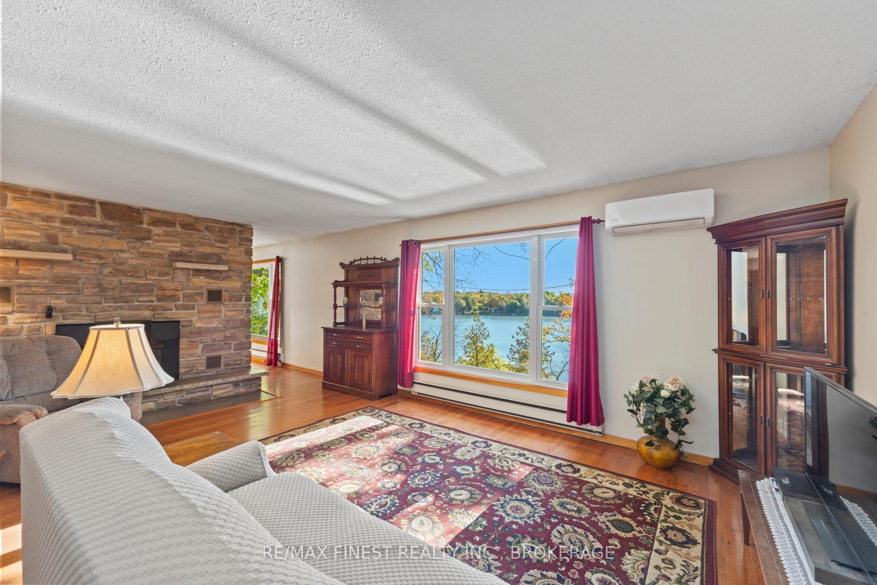 Photo 9 of 4236 Pine Ridge Drive, Frontenac, Frontenac South — HOMEH