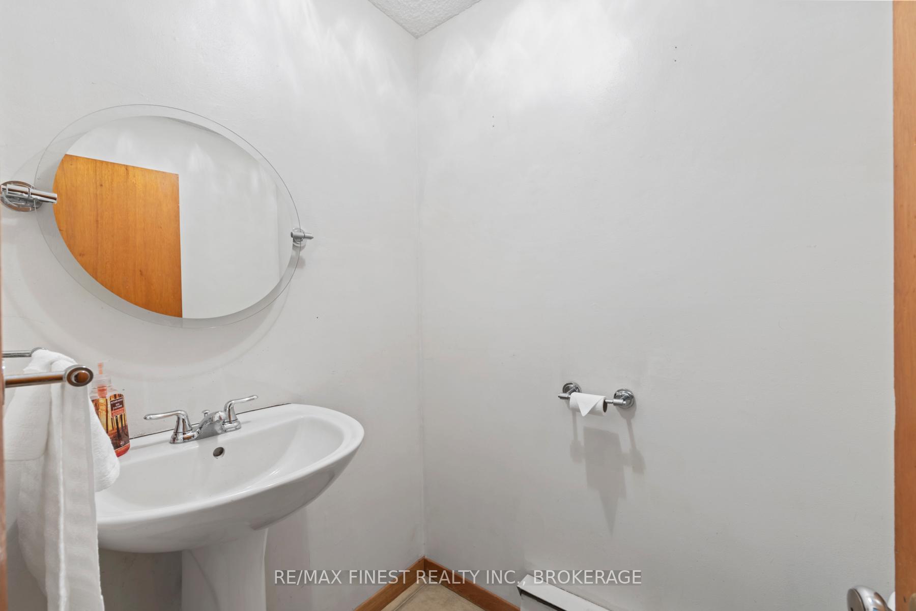 Photo 16 of 4236 Pine Ridge Drive, Frontenac, Frontenac South — HOMEH