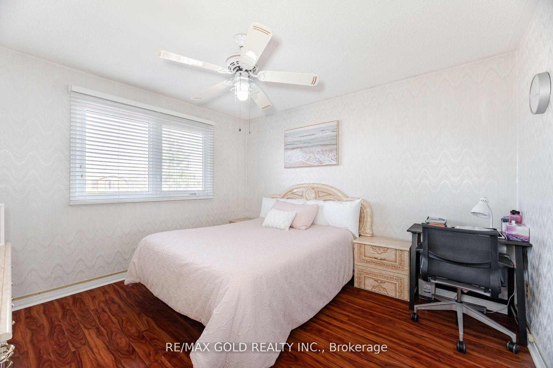 Photo 16 of 26 Mossbank Drive, Brampton, Fletcher's Creek South — HOMEH