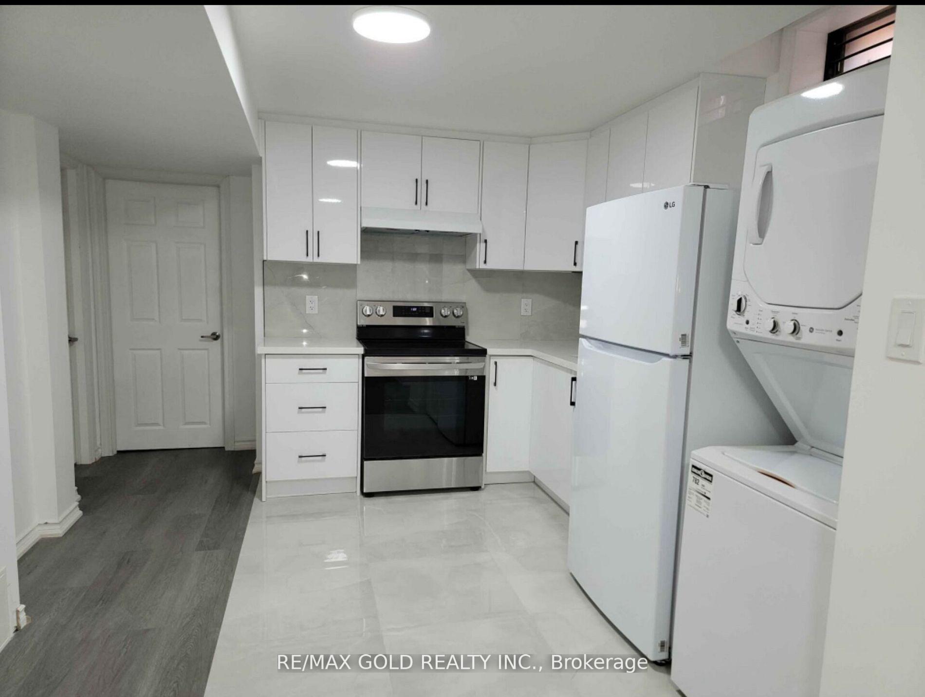 Photo 25 of 26 Mossbank Drive, Brampton, Fletcher's Creek South — HOMEH