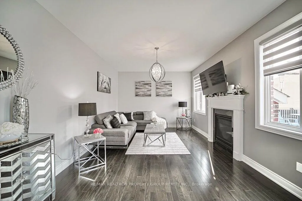 Photo 10 of 14 Gomme Avenue, Clarington, Newcastle — HOMEH