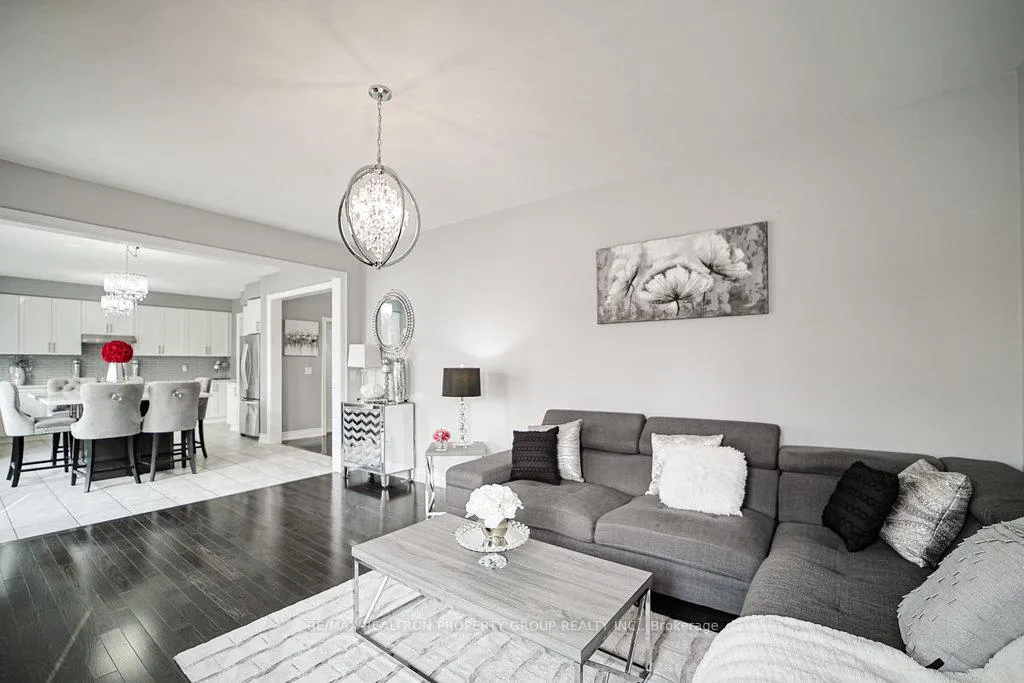 Photo 11 of 14 Gomme Avenue, Clarington, Newcastle — HOMEH
