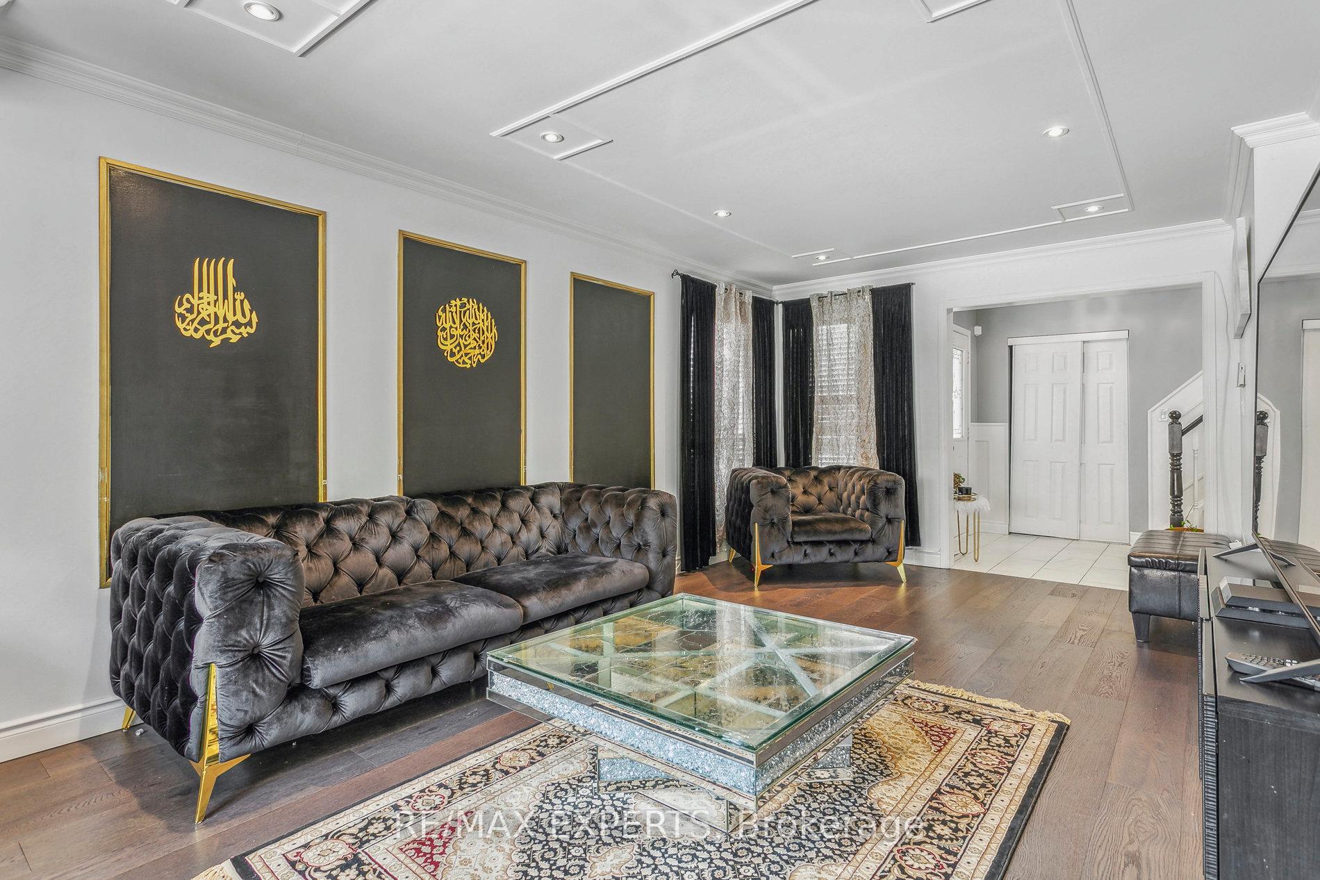 Photo 16 of 29 Narrow Valley Crescent, Brampton, Sandringham-Wellington — HOMEH