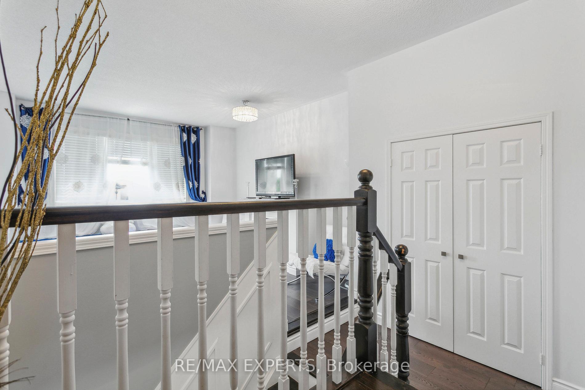 Photo 29 of 29 Narrow Valley Crescent, Brampton, Sandringham-Wellington — HOMEH