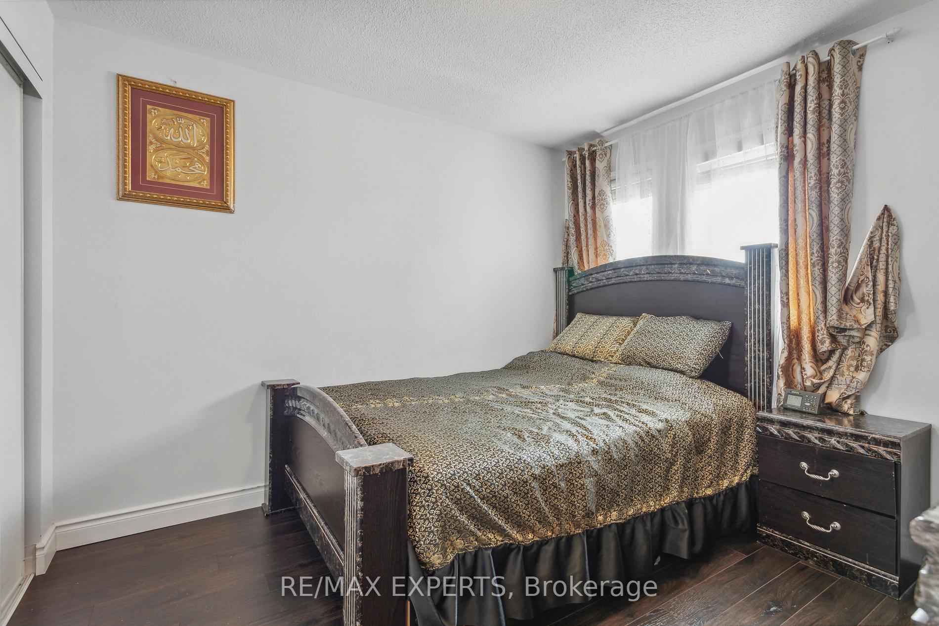 Photo 34 of 29 Narrow Valley Crescent, Brampton, Sandringham-Wellington — HOMEH