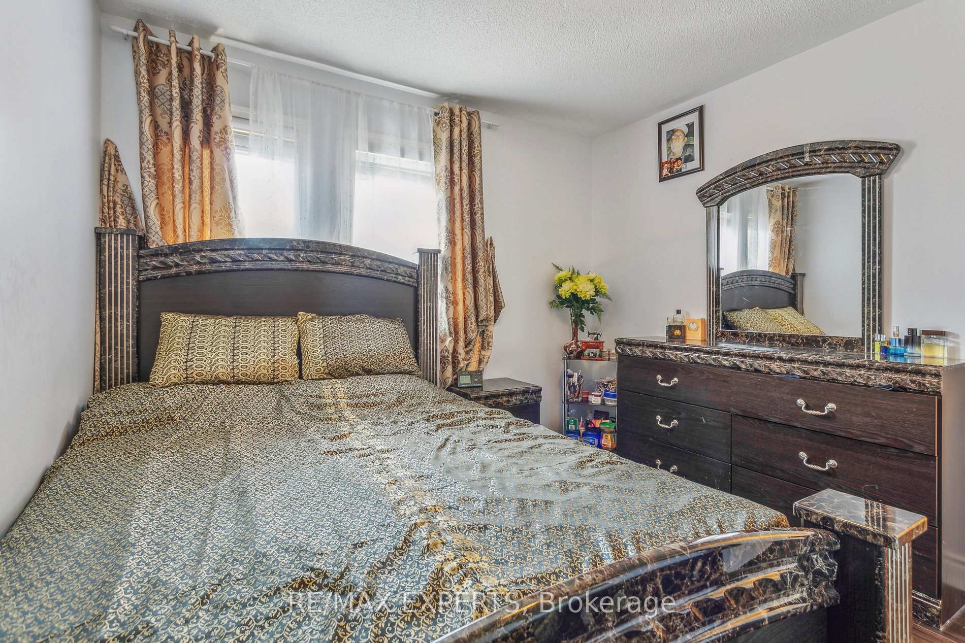 Photo 35 of 29 Narrow Valley Crescent, Brampton, Sandringham-Wellington — HOMEH