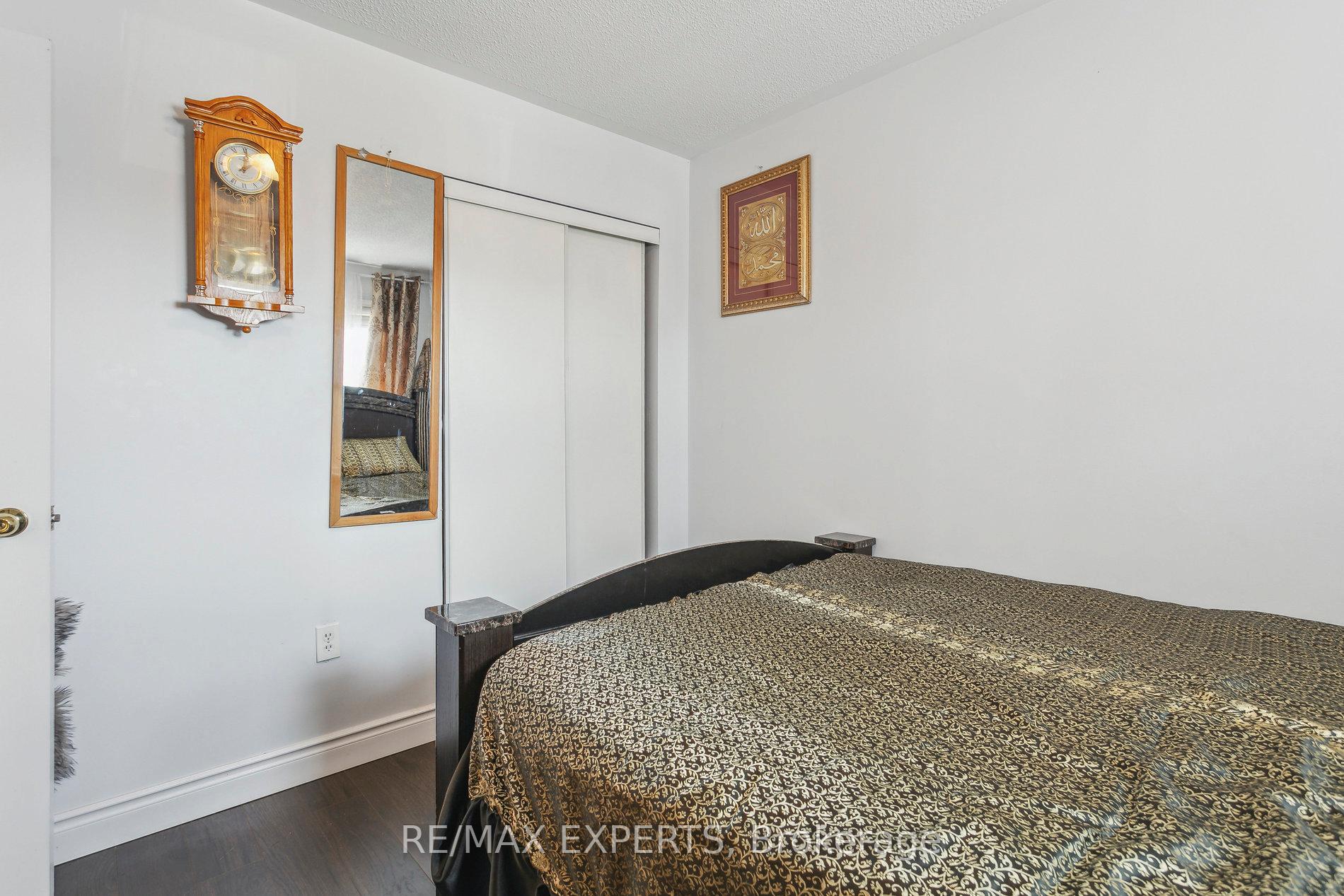 Photo 36 of 29 Narrow Valley Crescent, Brampton, Sandringham-Wellington — HOMEH