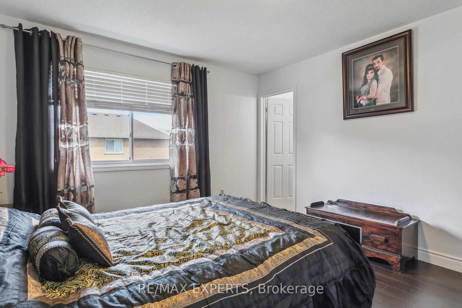 Photo 41 of 29 Narrow Valley Crescent, Brampton, Sandringham-Wellington — HOMEH