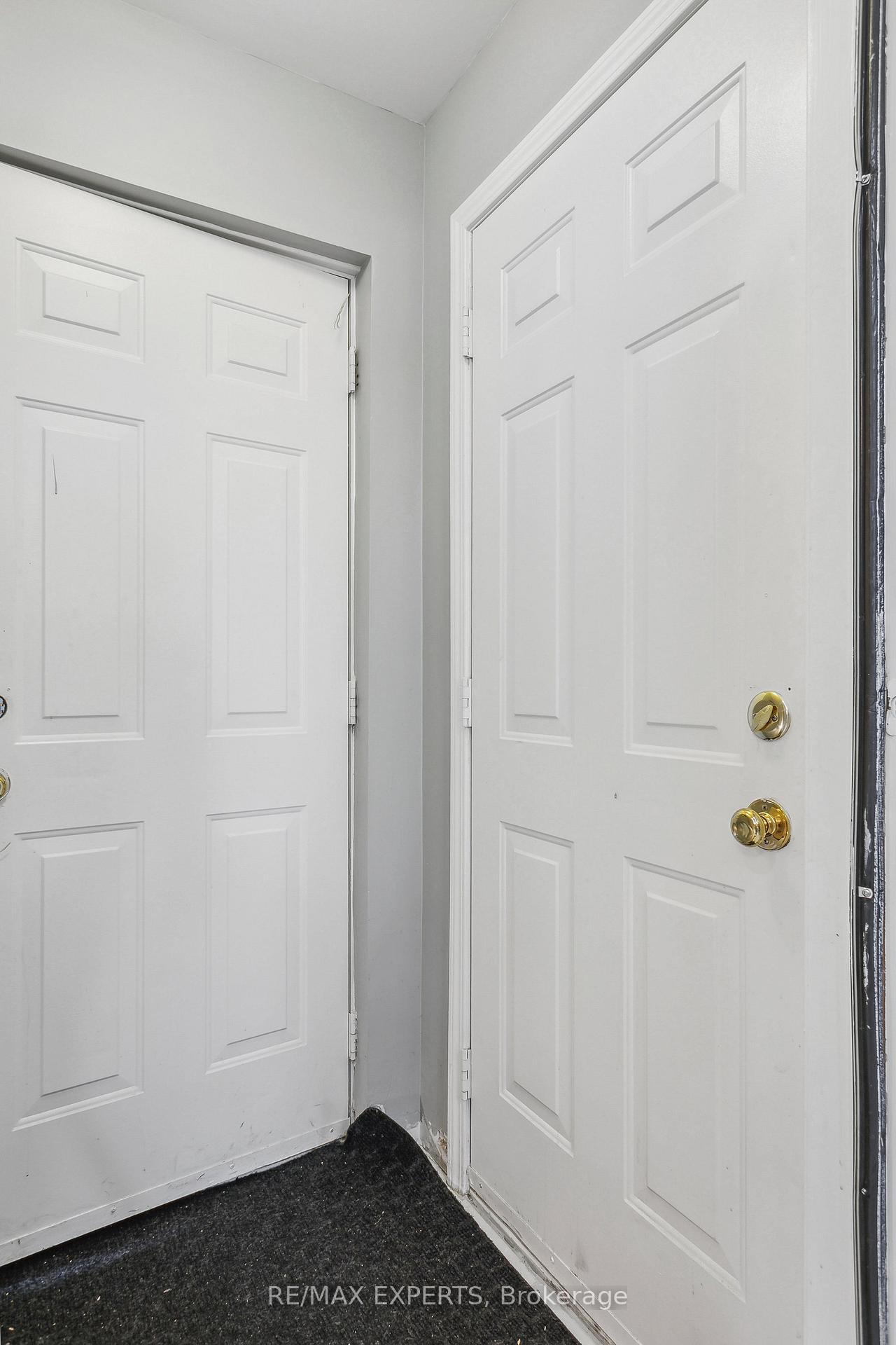 Photo 44 of 29 Narrow Valley Crescent, Brampton, Sandringham-Wellington — HOMEH