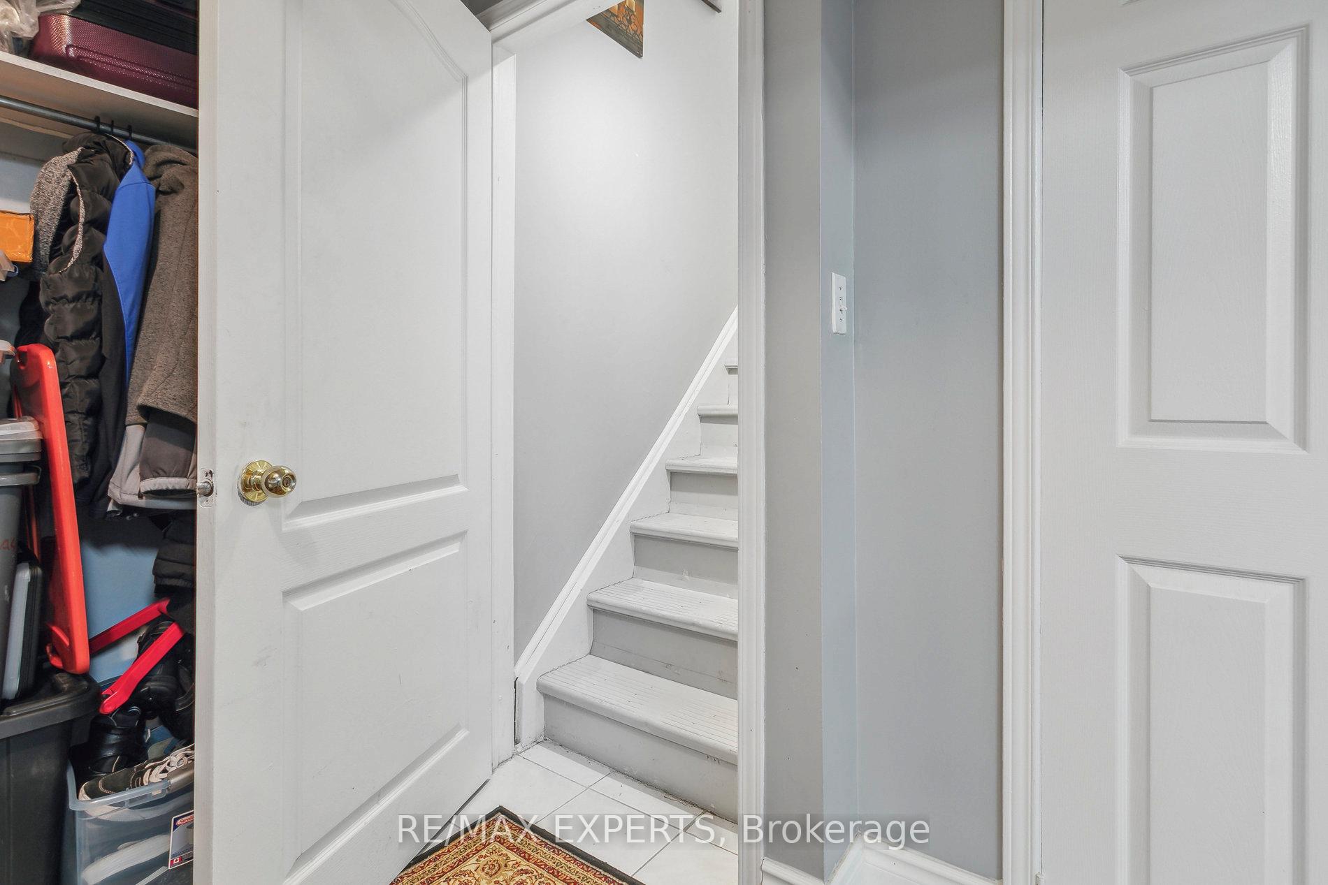 Photo 46 of 29 Narrow Valley Crescent, Brampton, Sandringham-Wellington — HOMEH