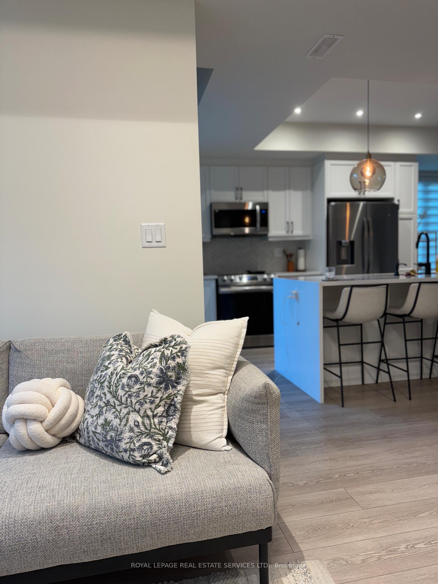 Photo 13 of Unit 512, 1034 Reflection Place, Pickering, Rural Pickering — HOMEH