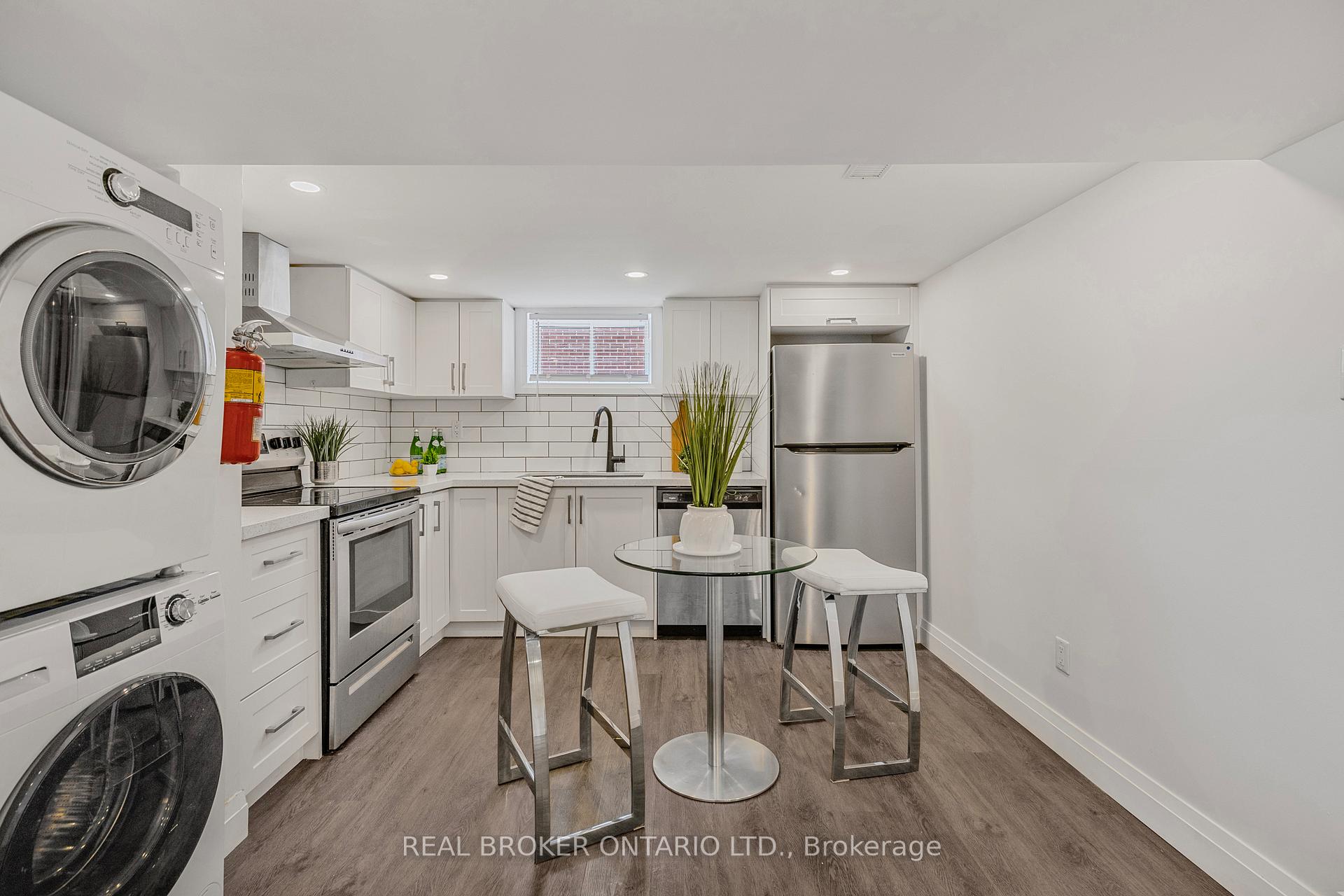 Photo 13 of 6 West 4th Street, Hamilton, Bonnington — HOMEH