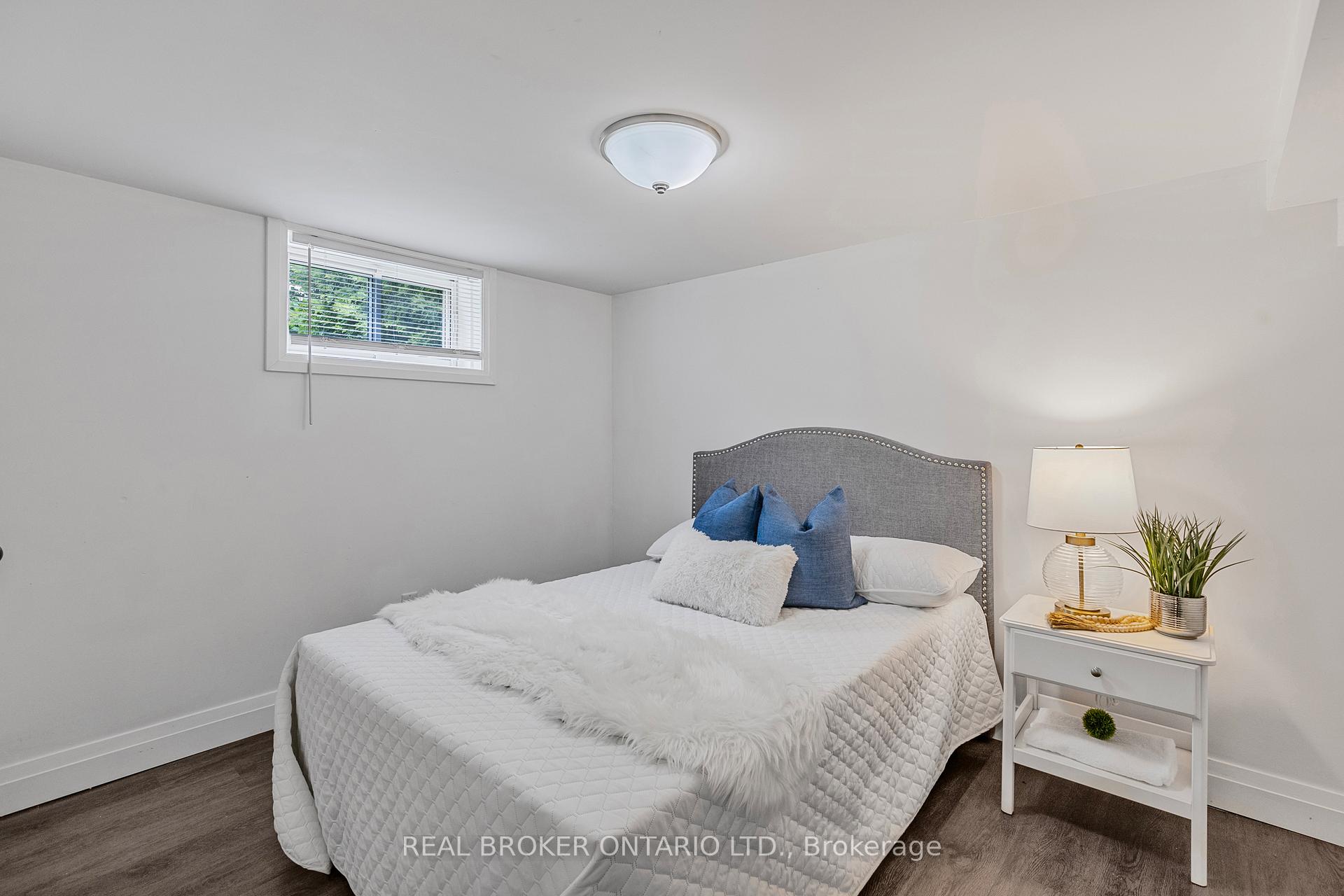 Photo 14 of 6 West 4th Street, Hamilton, Bonnington — HOMEH