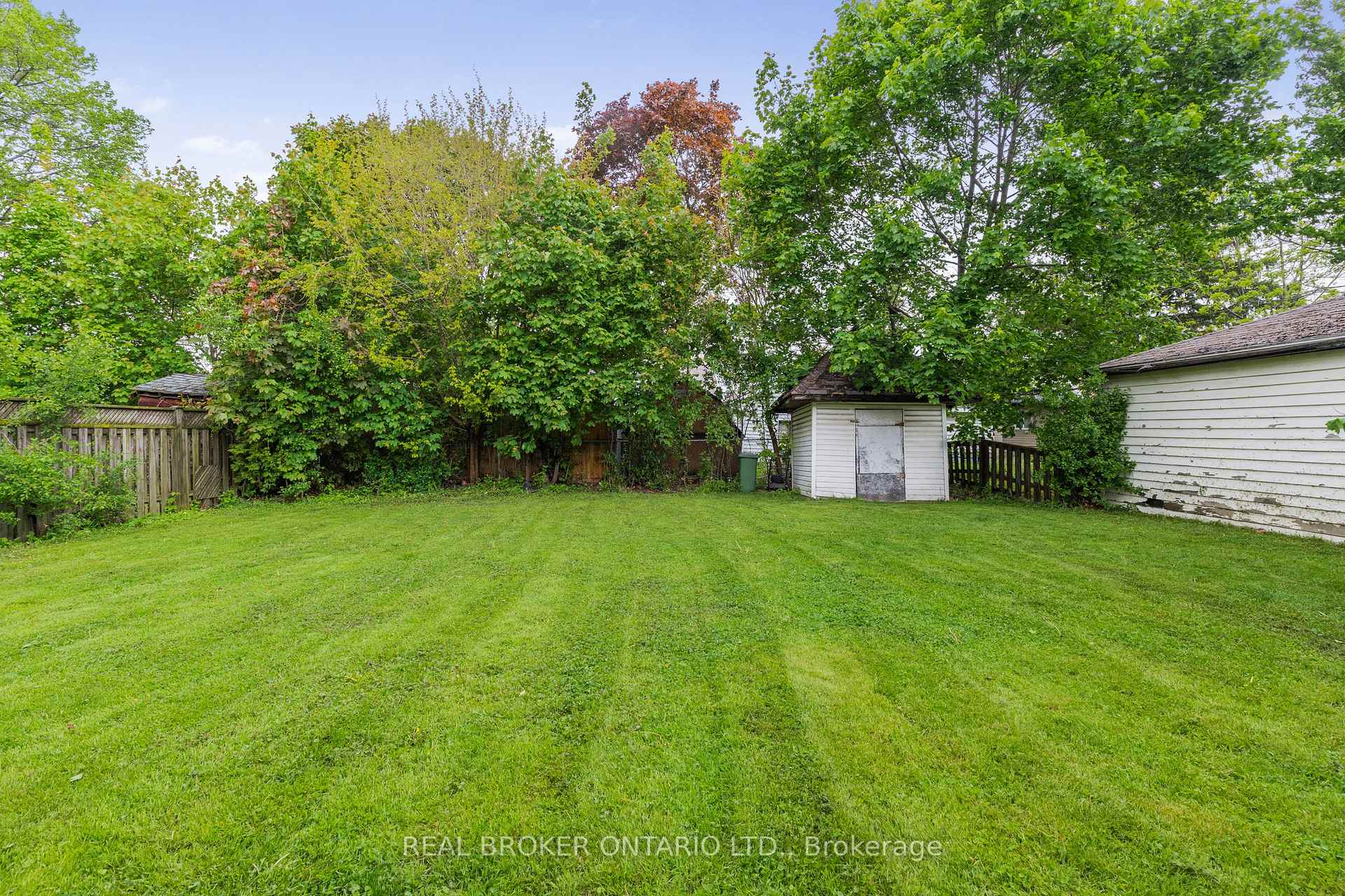 Photo 19 of 6 West 4th Street, Hamilton, Bonnington — HOMEH