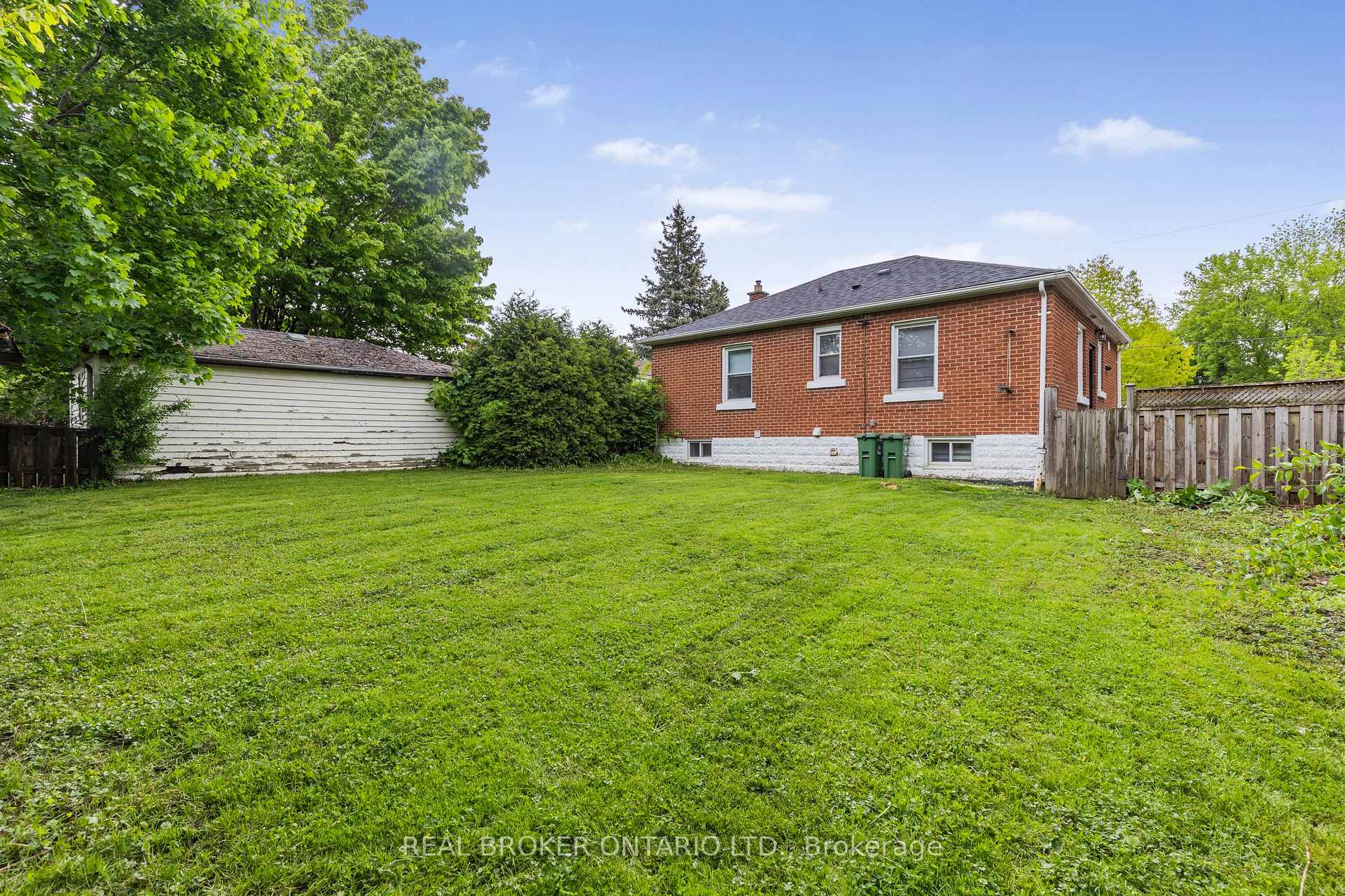 Photo 20 of 6 West 4th Street, Hamilton, Bonnington — HOMEH