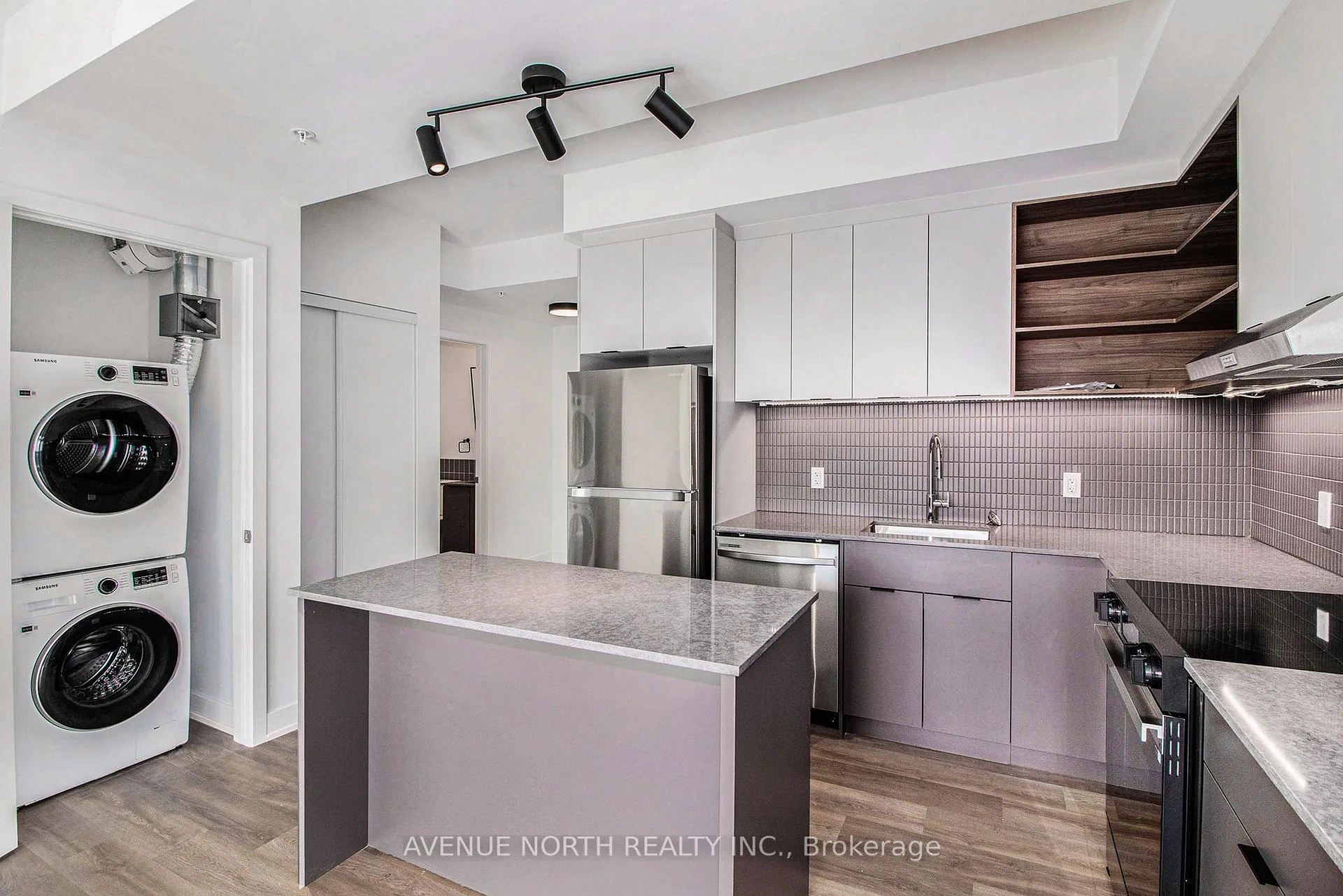 Photo 11 of Unit 705, 280 Montgomery Street, Ottawa, Vanier — HOMEH