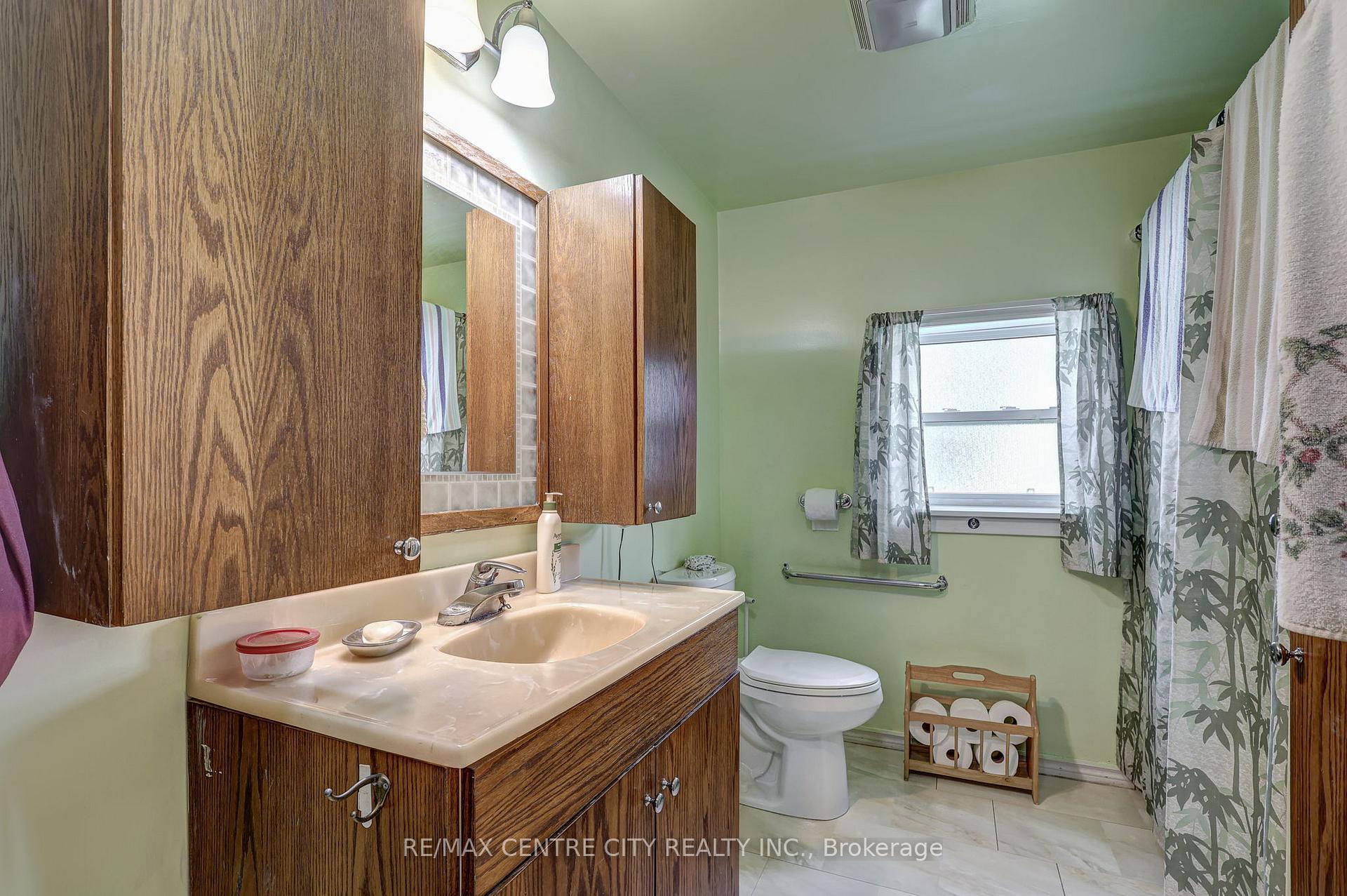 Photo 22 of 5974 Imperial Road, Malahide, Rural Malahide — HOMEH