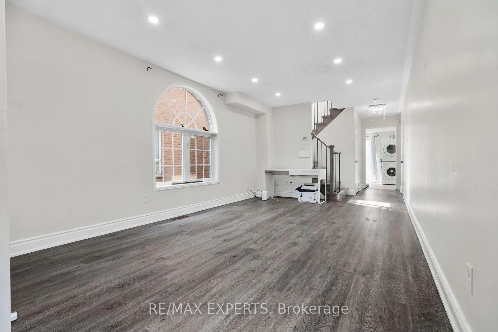 Photo 4 of 58 Fordwich Boulevard, Brampton, Northwest Sandalwood Parkway — HOMEH