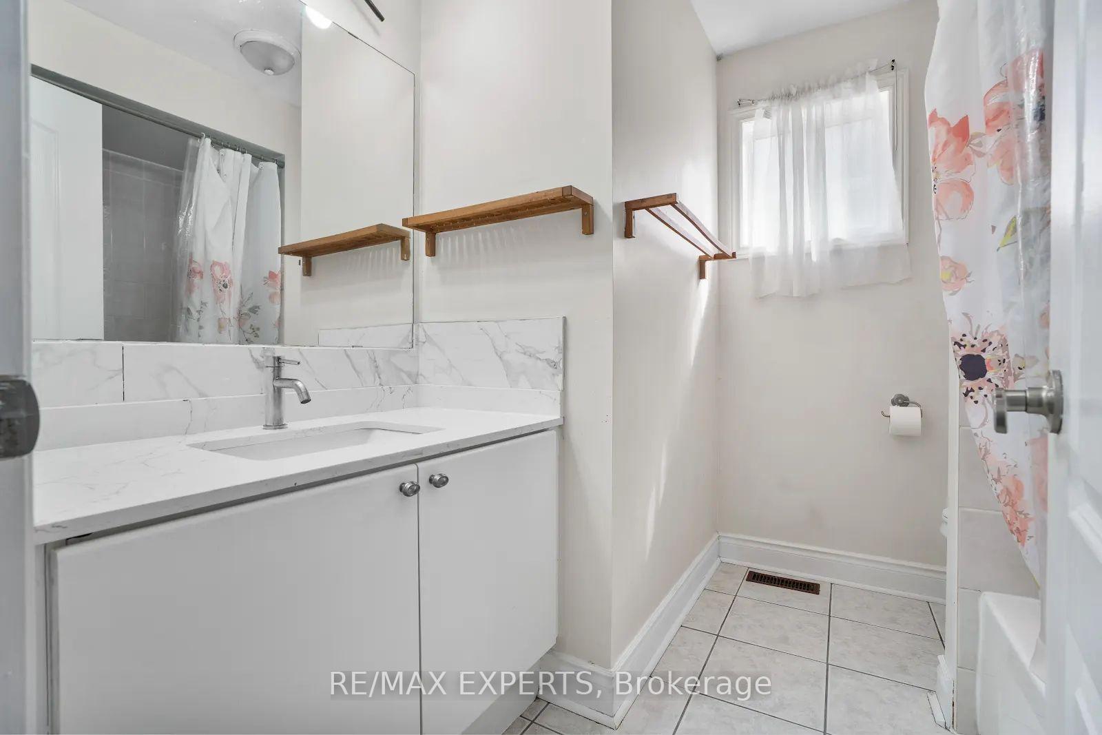 Photo 16 of 58 Fordwich Boulevard, Brampton, Northwest Sandalwood Parkway — HOMEH