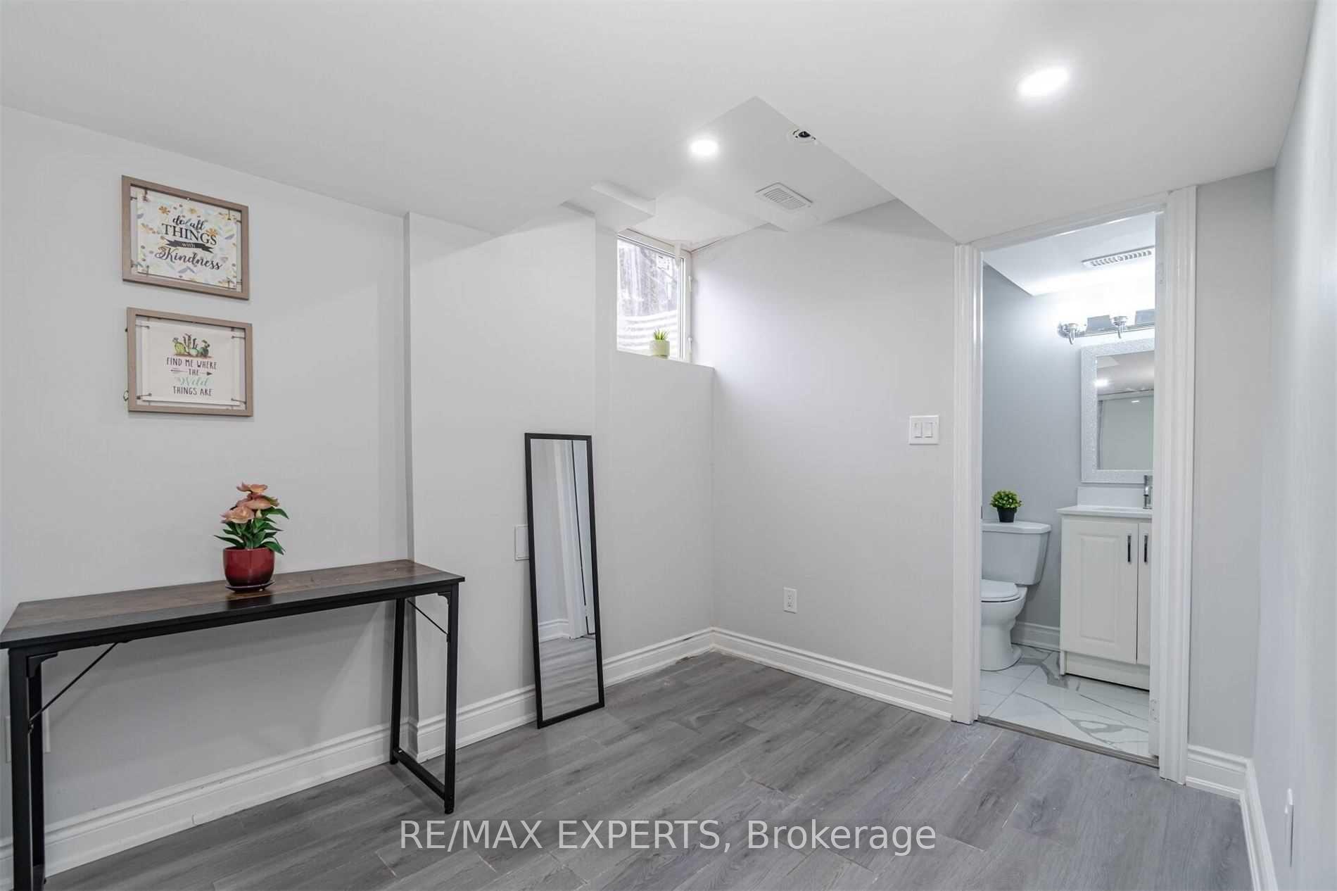 Photo 22 of 58 Fordwich Boulevard, Brampton, Northwest Sandalwood Parkway — HOMEH